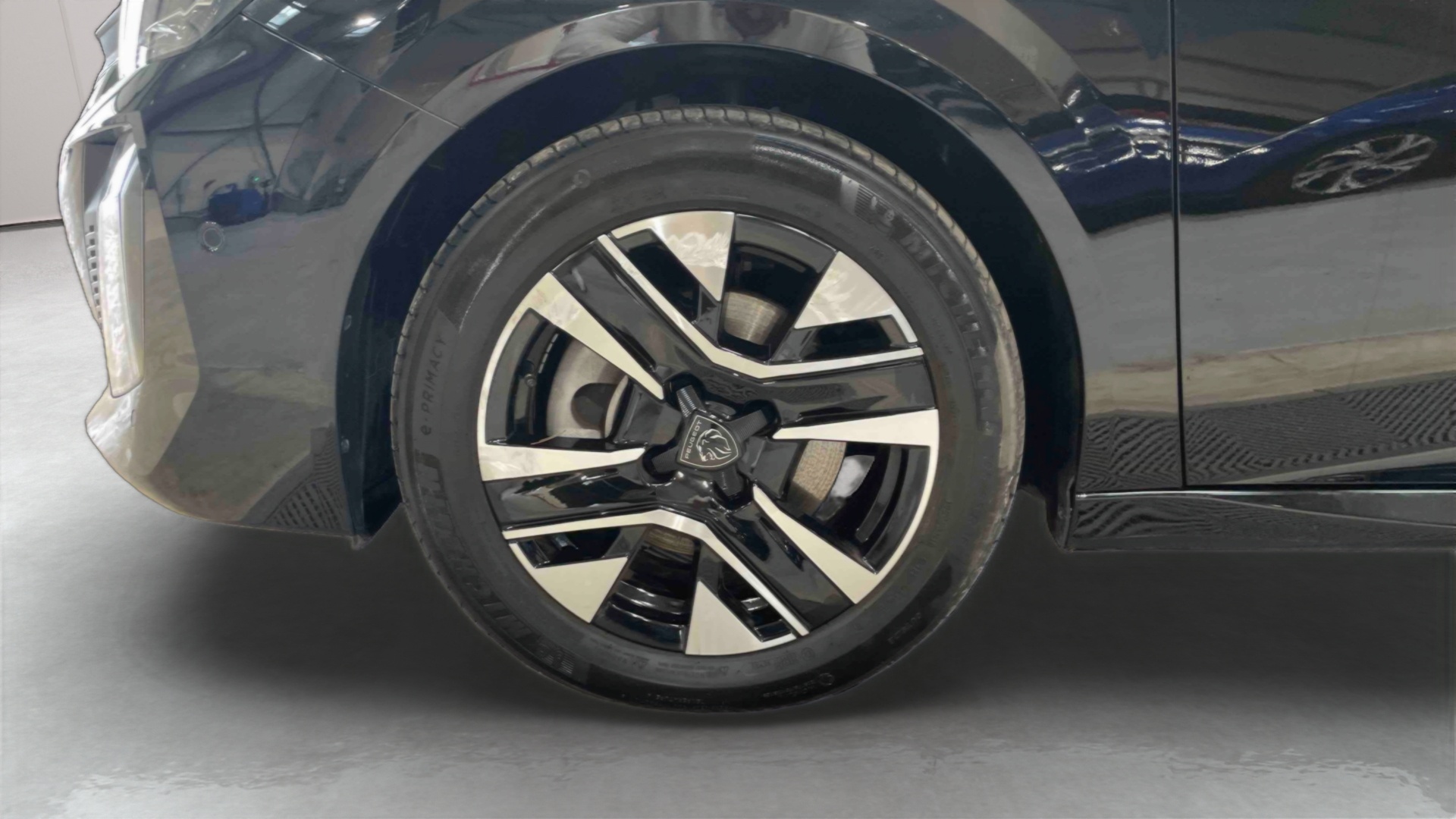 PEUGEOT 208 100 S&S BVM6 Allure