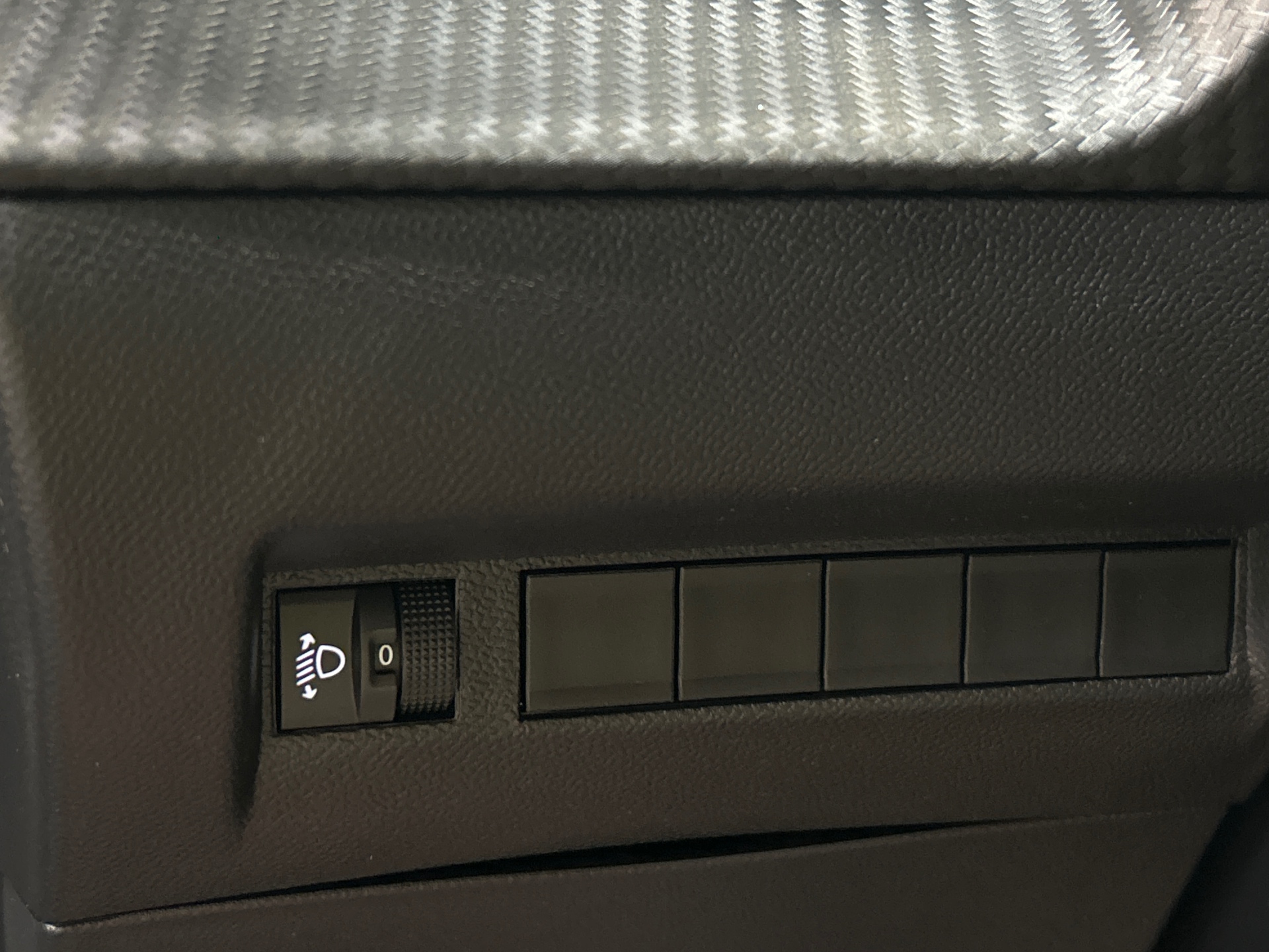PEUGEOT 2008 Style Hybrid 145 ch e-DCS6