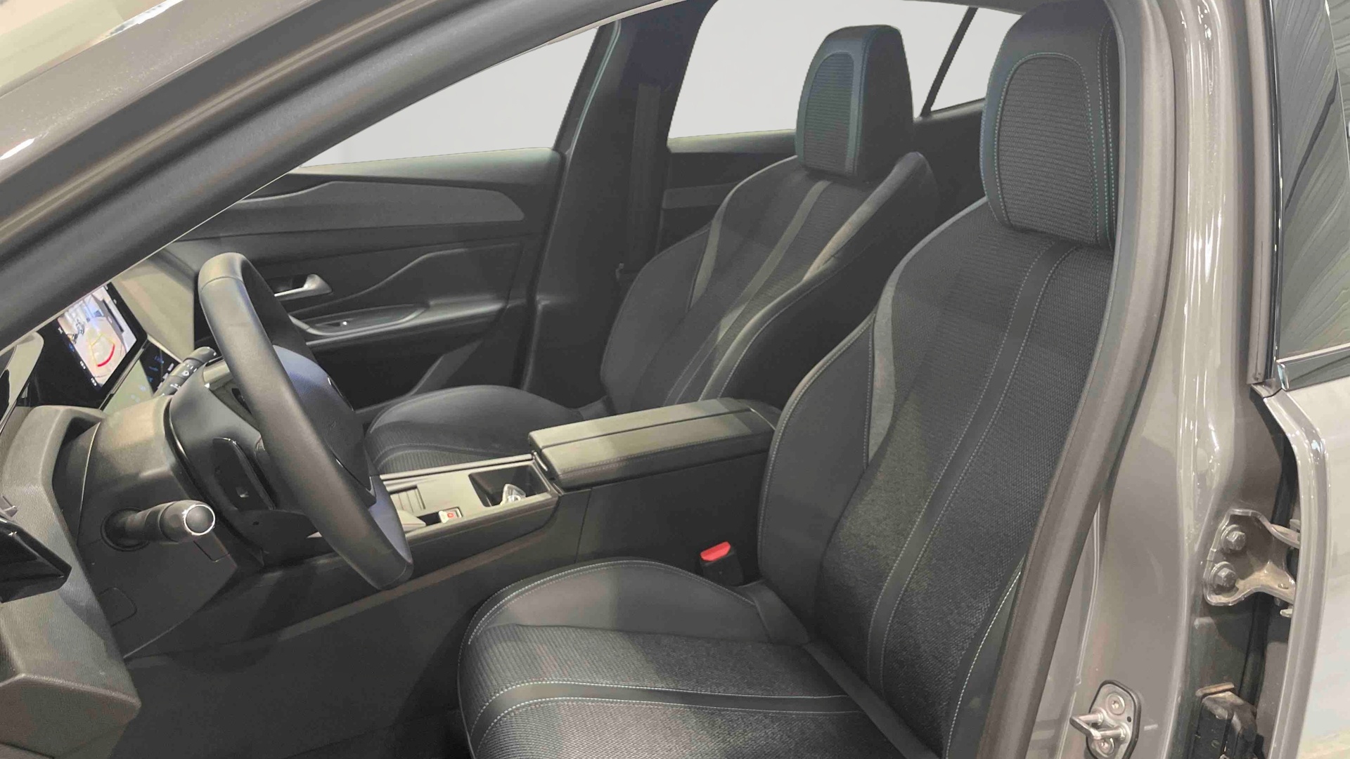 PEUGEOT 408 Allure Hybrid 145 ch e-DCS6
