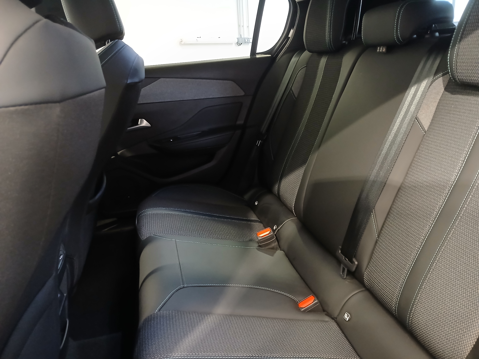PEUGEOT 308 Allure Hybrid 145 ch e-DCS6