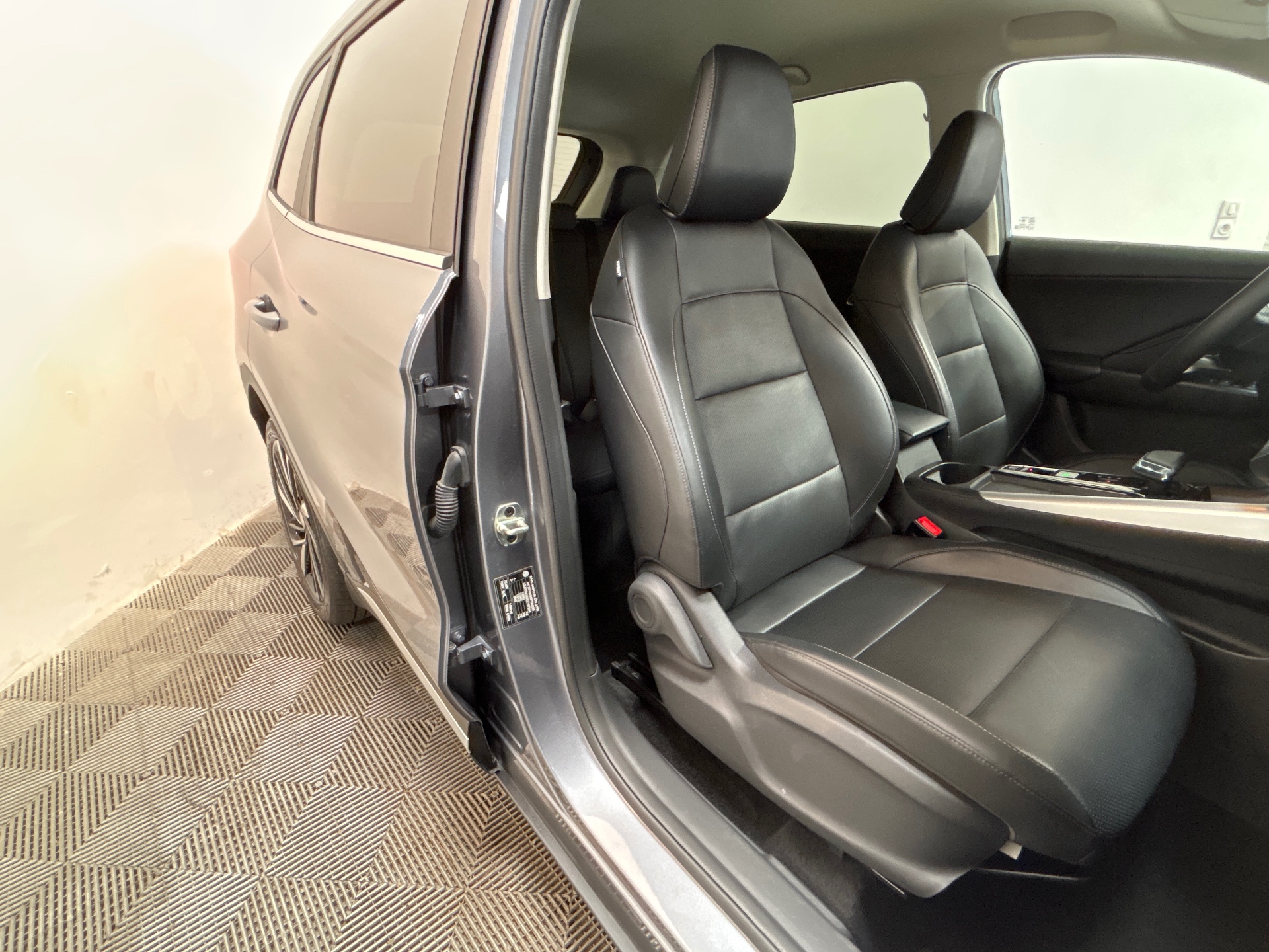 MG ZS 1.5 L Hybrid+ 197 ch Luxury