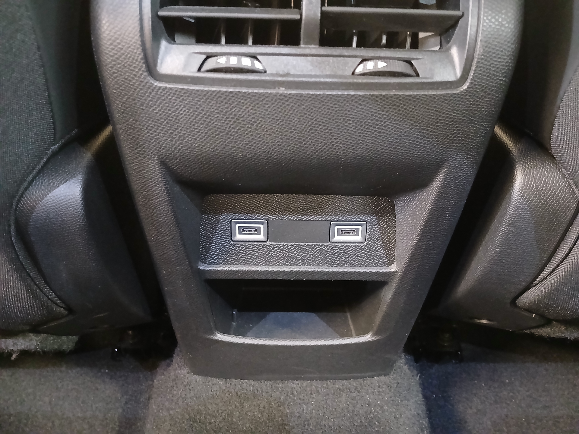 PEUGEOT 308 Allure Hybrid 145 ch e-DCS6