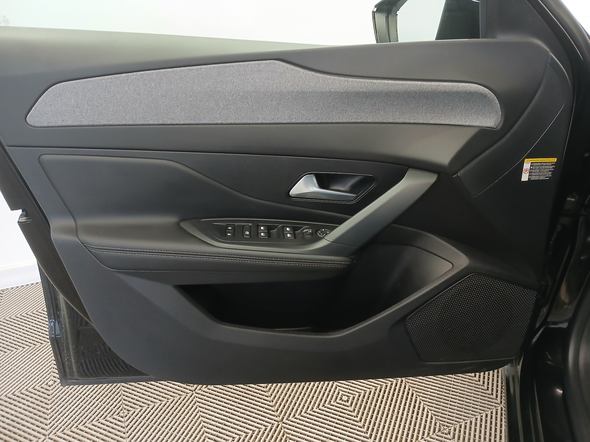 PEUGEOT 308 Allure Hybrid 145 ch e-DCS6