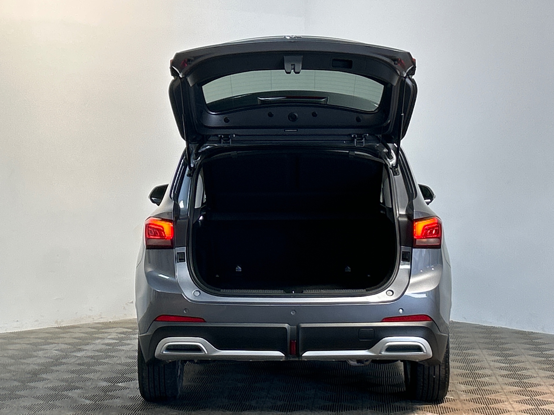 MG ZS 1.5 L Hybrid+ 197 ch Luxury