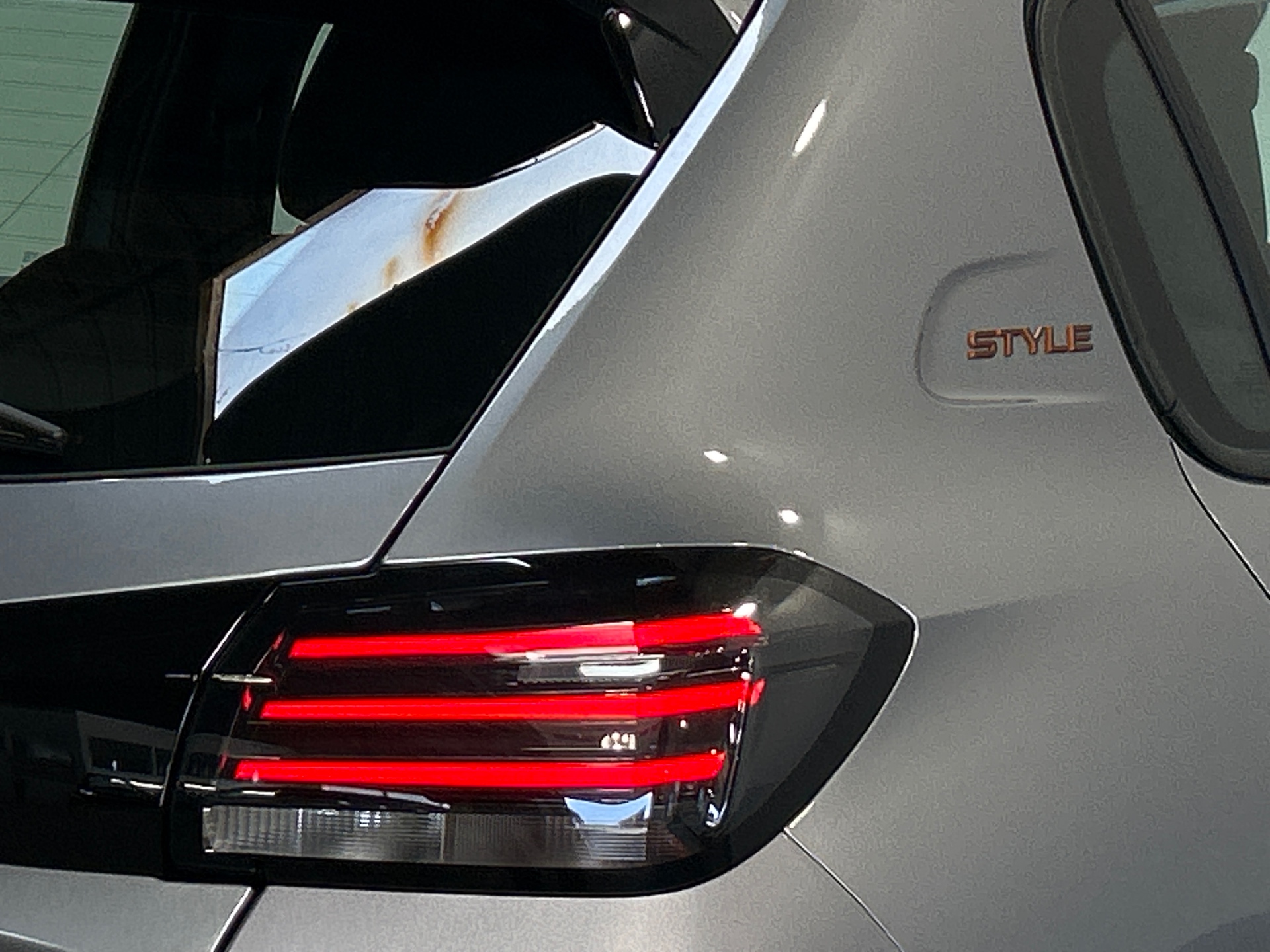 PEUGEOT 208 Style 100 ch BVM6