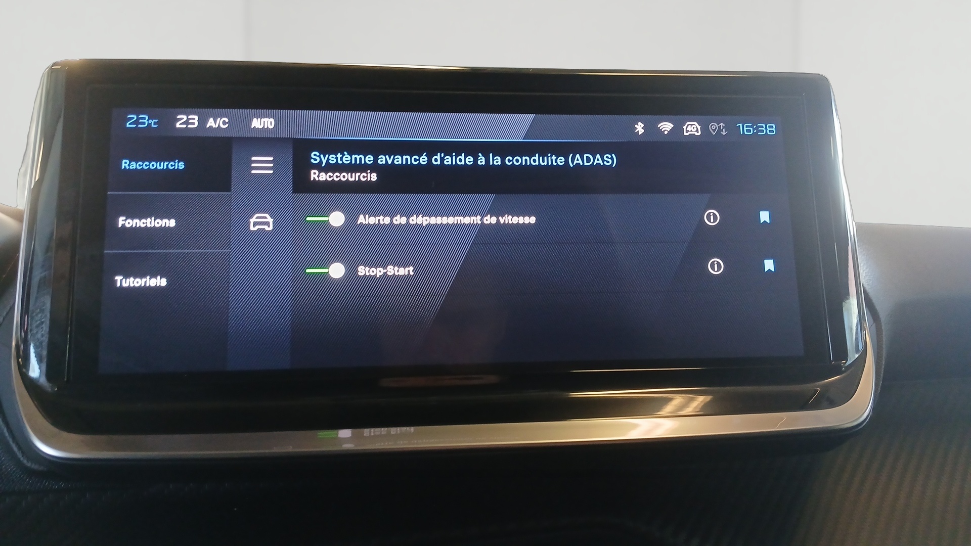 PEUGEOT 208 Allure 100 ch BVM6