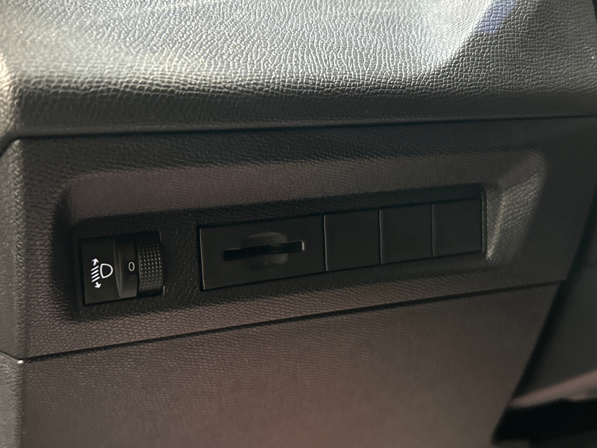 PEUGEOT 308 Allure Hybrid 145 ch e-DCS6
