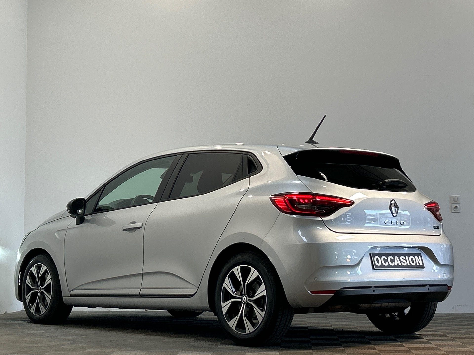 RENAULT CLIO V E-Tech full hybrid 145 Evolution