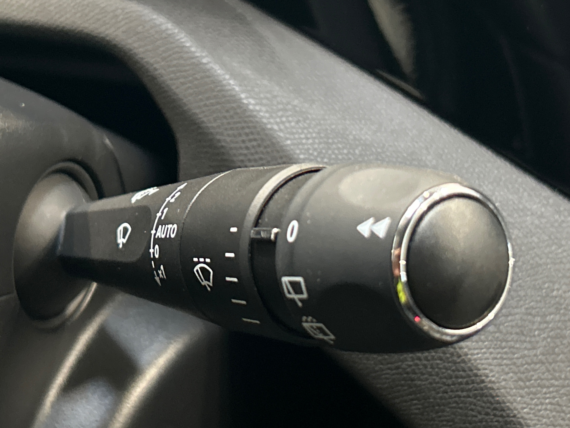 PEUGEOT 308 Allure Hybrid 145 ch e-DCS6