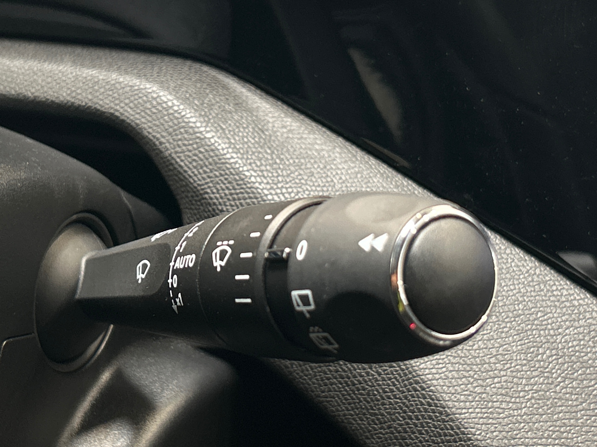 PEUGEOT 308 Allure Hybrid 145 ch e-DCS6