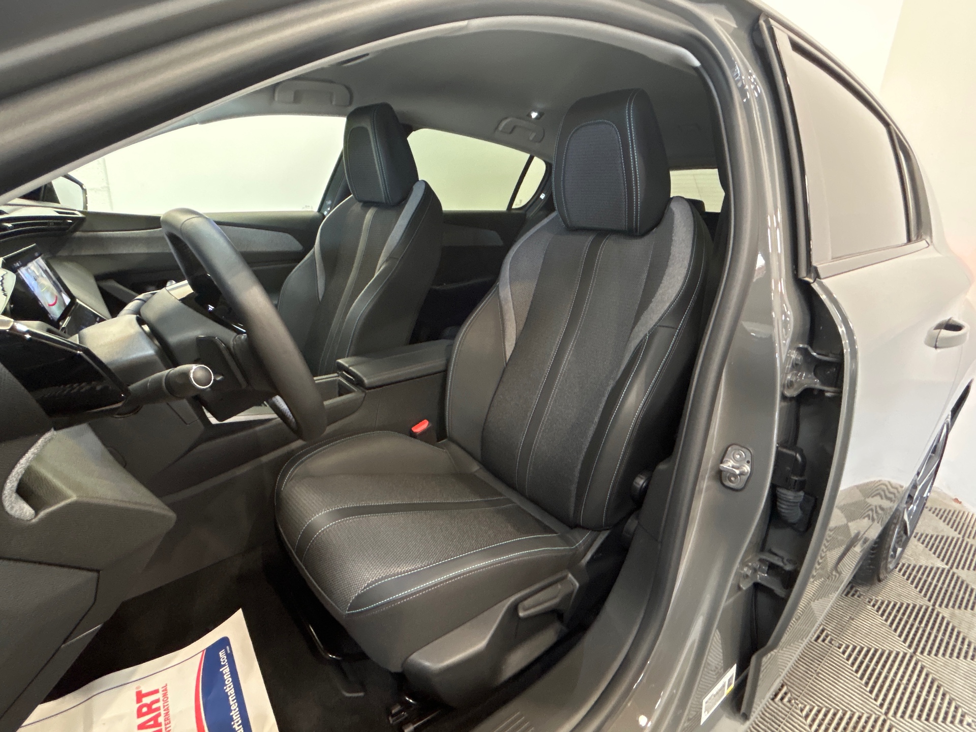 PEUGEOT 308 Allure Hybrid 145 ch e-DCS6