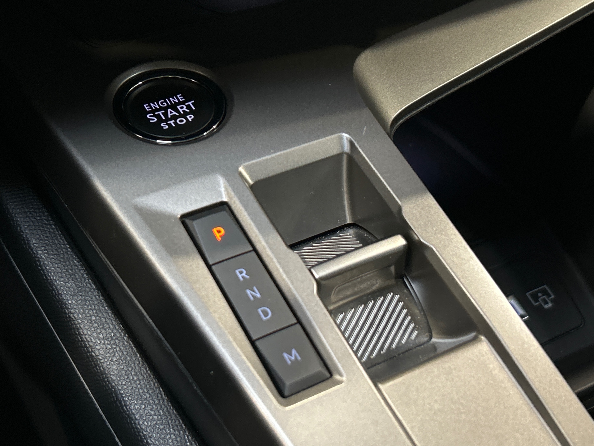PEUGEOT 308 Allure Hybrid 145 ch e-DCS6