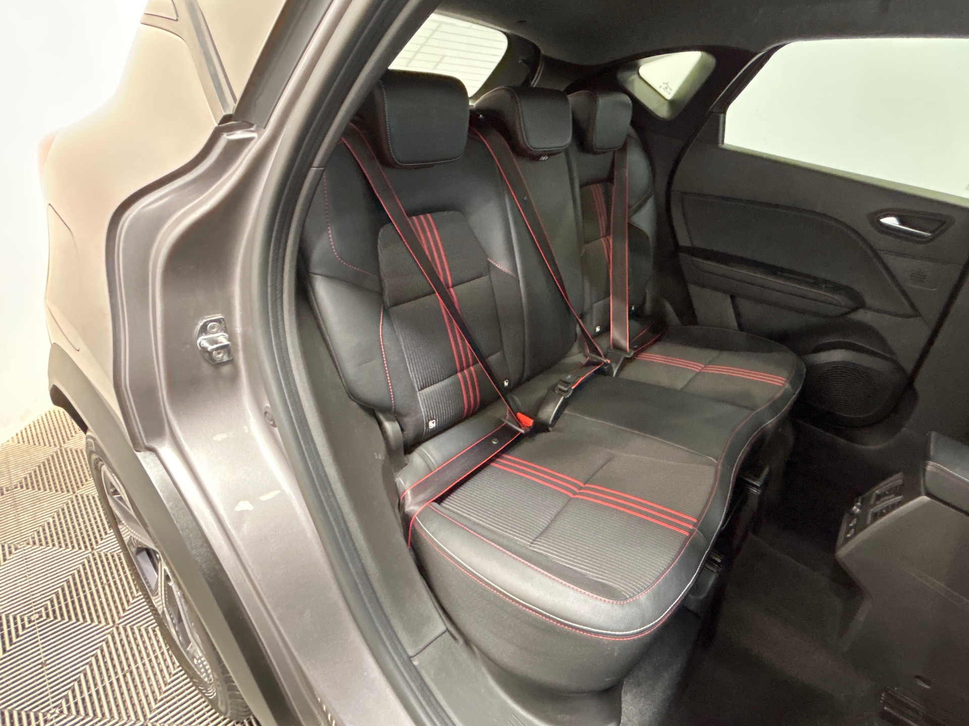 RENAULT CAPTUR R.S. line mild hybrid 160 EDC