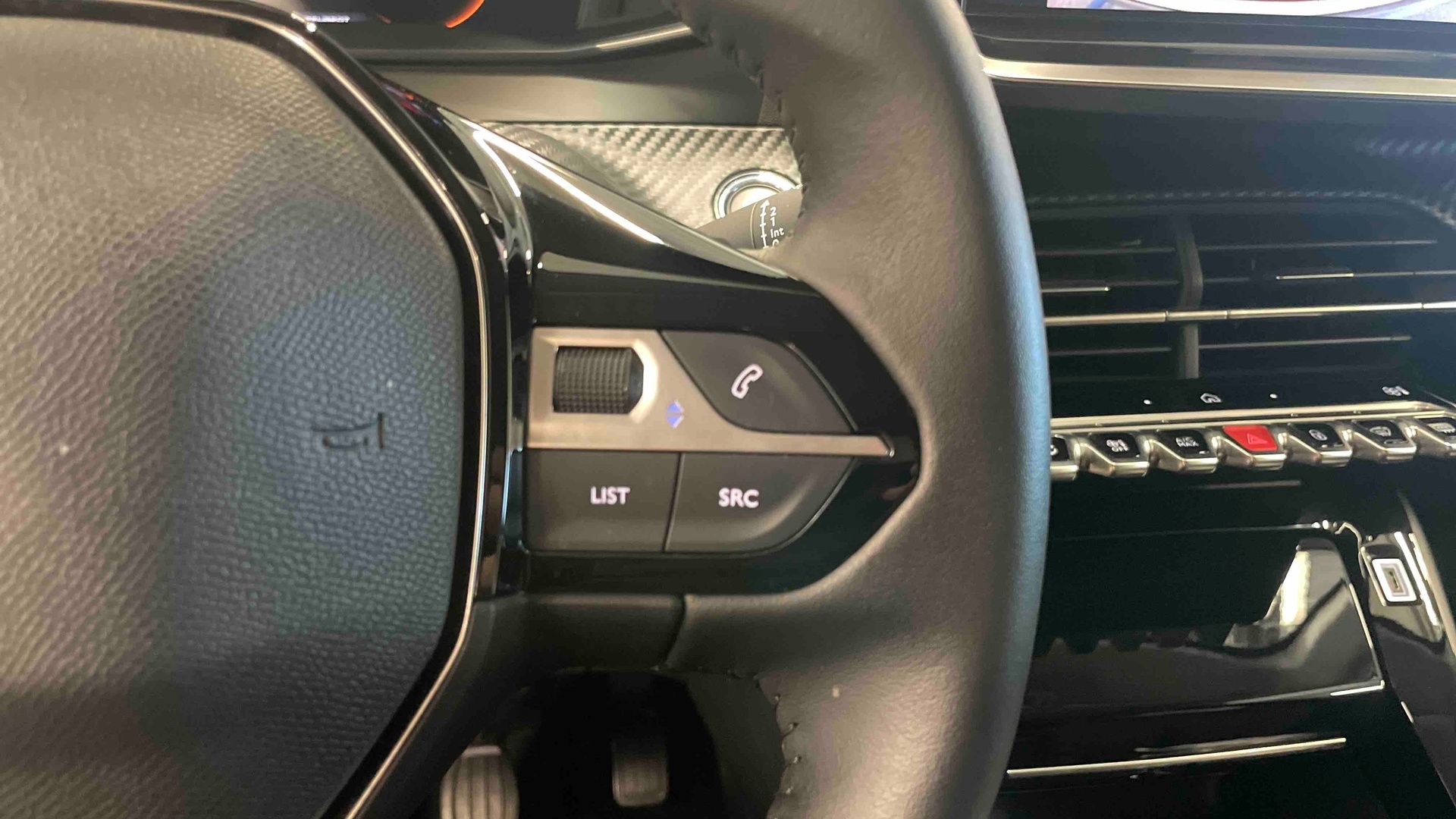 PEUGEOT 208 Allure 100 ch BVM6