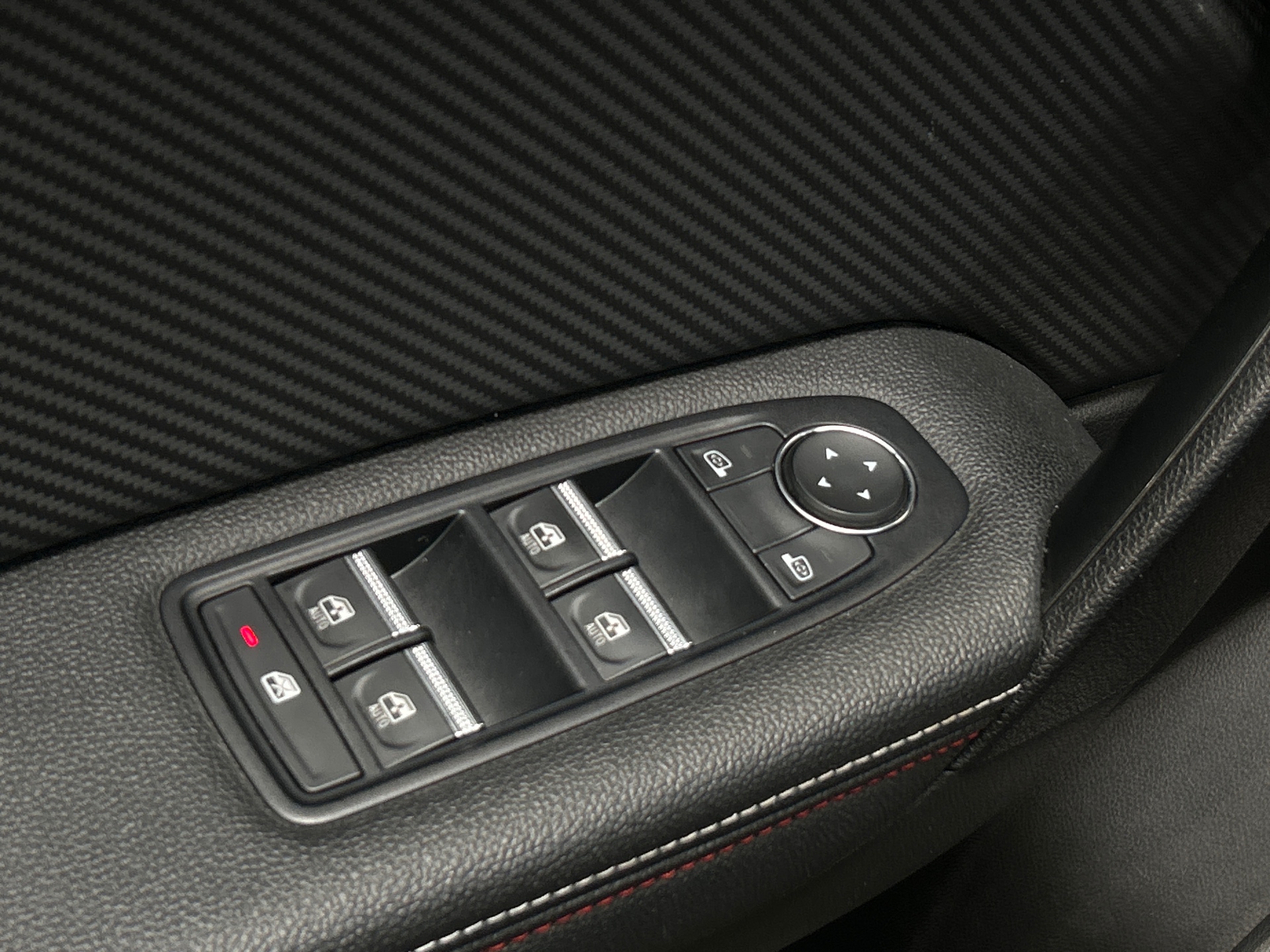 RENAULT CAPTUR R.S. line mild hybrid 160 EDC