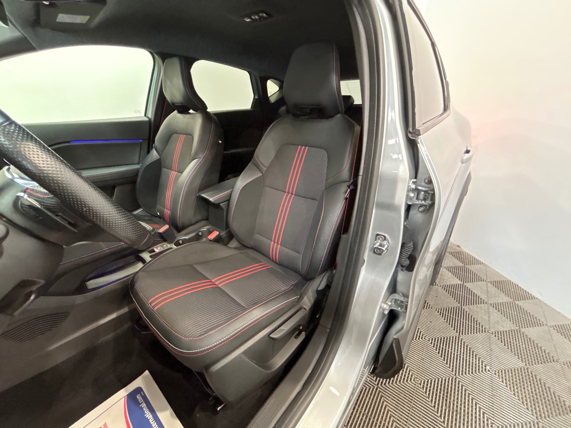 RENAULT CAPTUR R.S. line mild hybrid 160 EDC