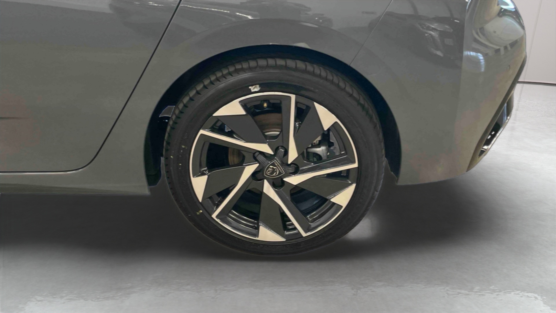 PEUGEOT 308 Allure Hybrid 145 ch e-DCS6