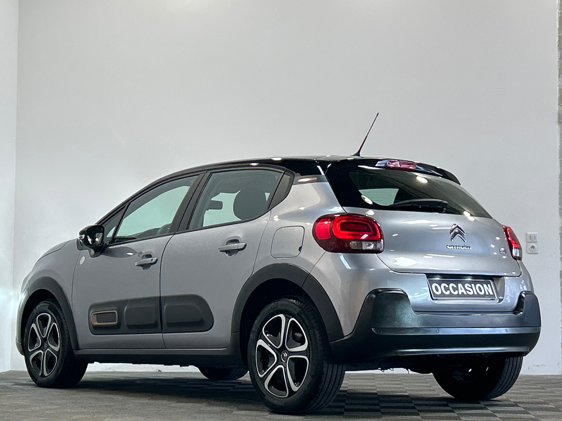 CITROEN C3 PTECH 110 S&S BVM6 C SERIES
