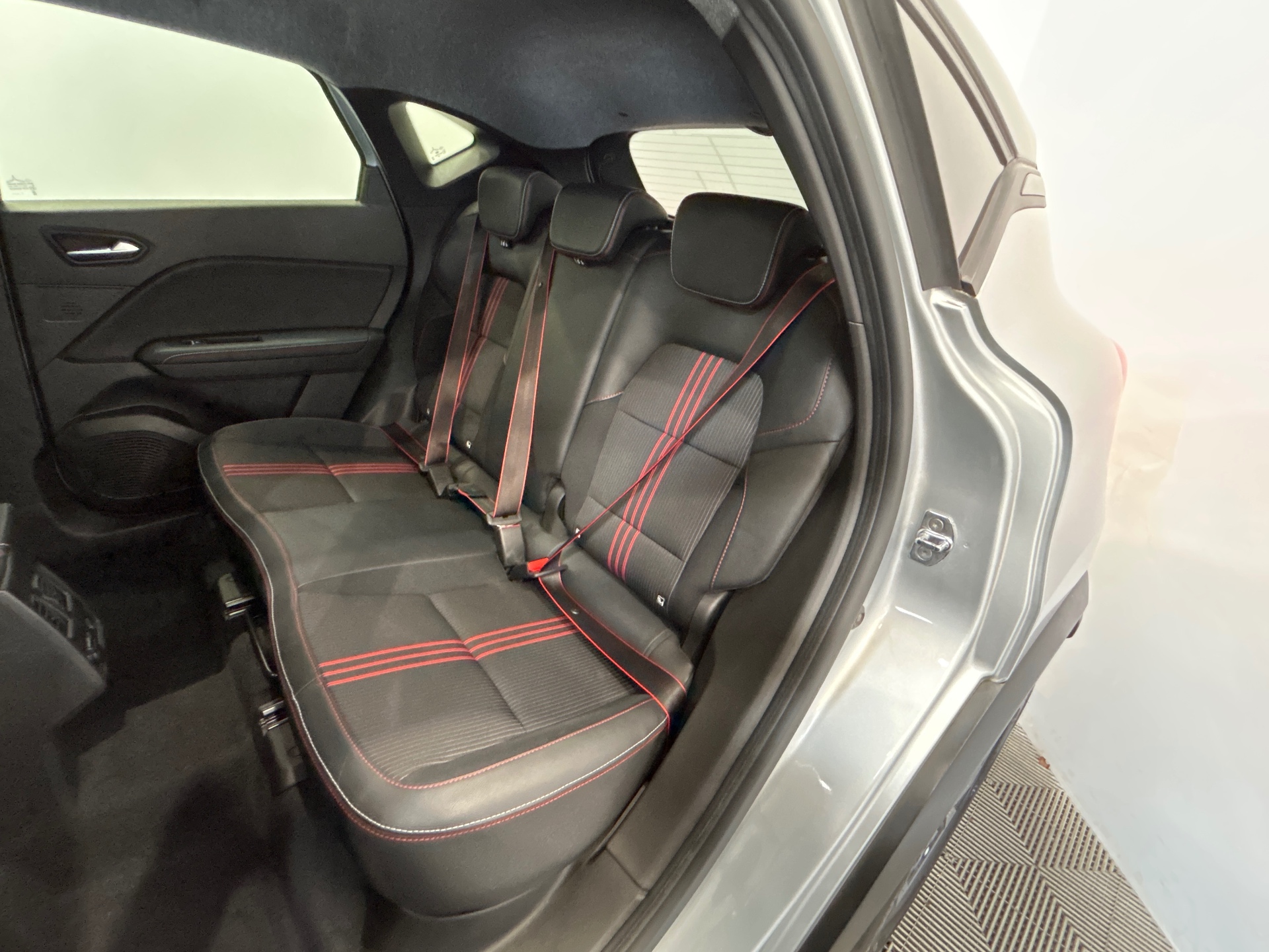 RENAULT CAPTUR R.S. line mild hybrid 160 EDC