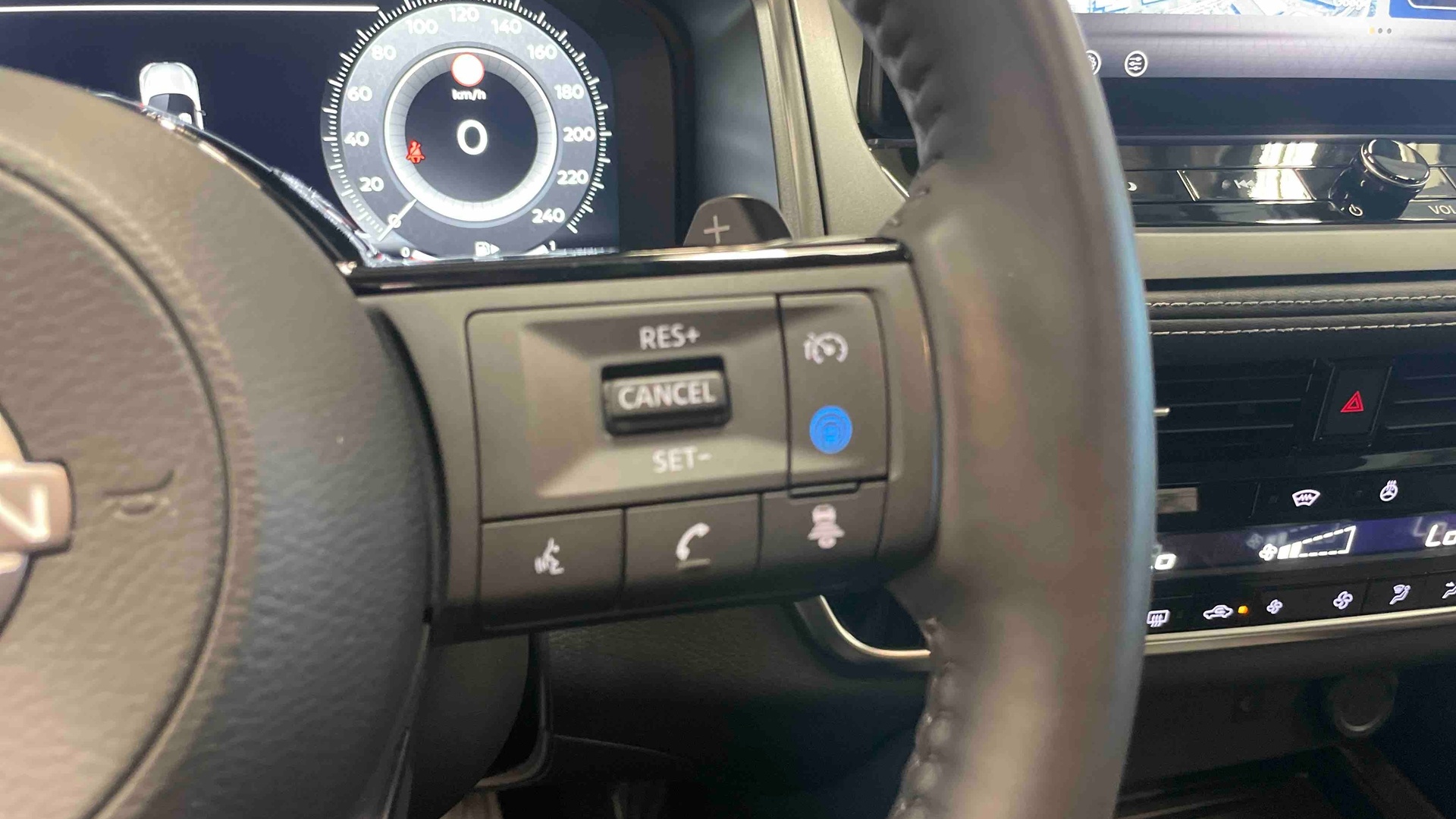 NISSAN QASHQAI Mild Hybrid 158 ch Xtronic N-Connecta