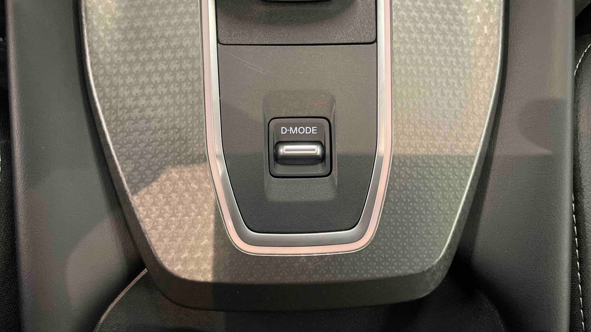 NISSAN QASHQAI Mild Hybrid 158 ch Xtronic N-Connecta