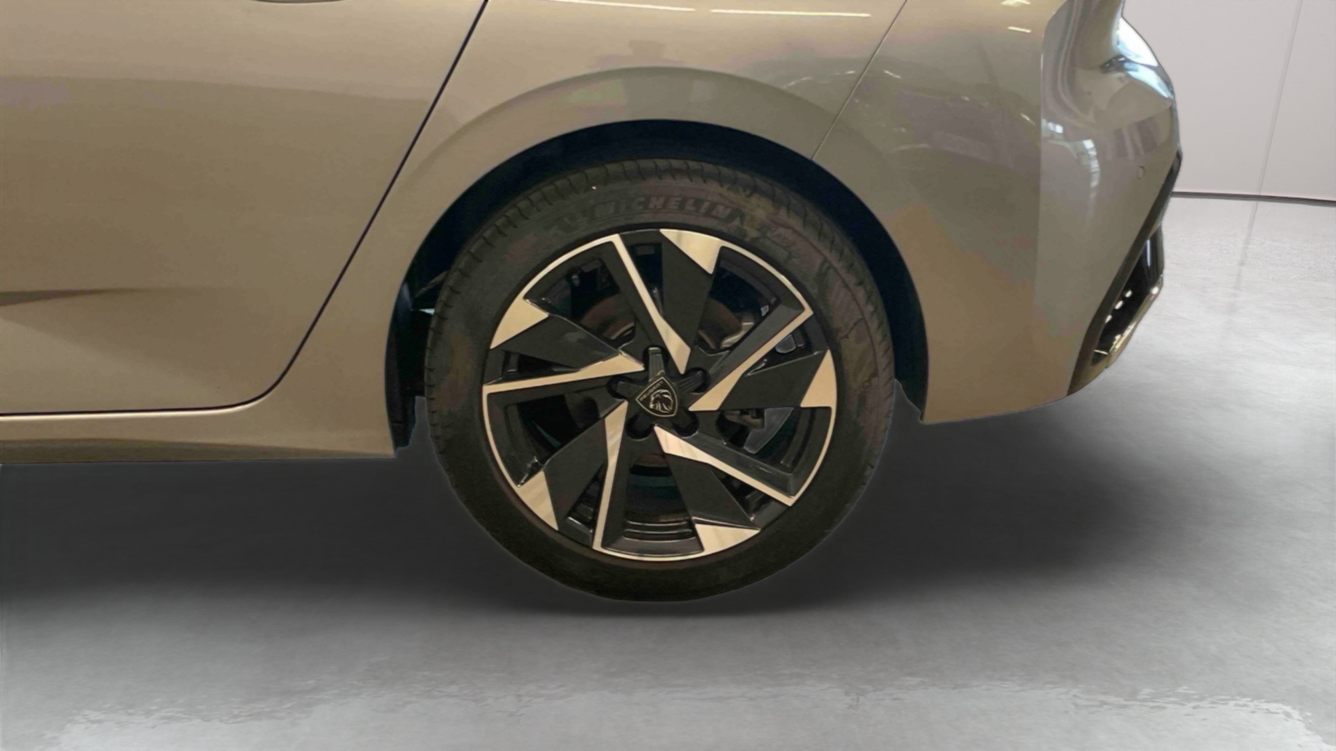 PEUGEOT 308 Allure Hybrid 145 ch e-DCS6