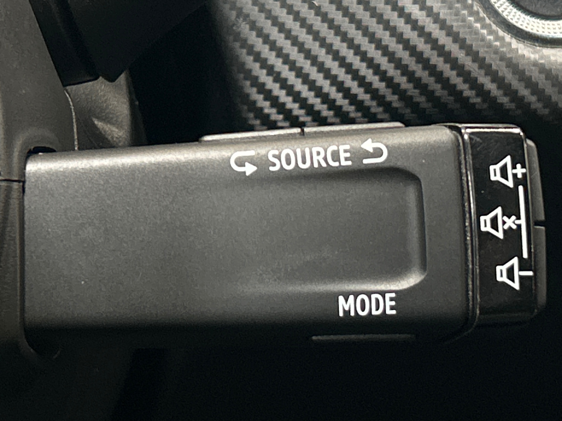 RENAULT CAPTUR R.S. line mild hybrid 160 EDC