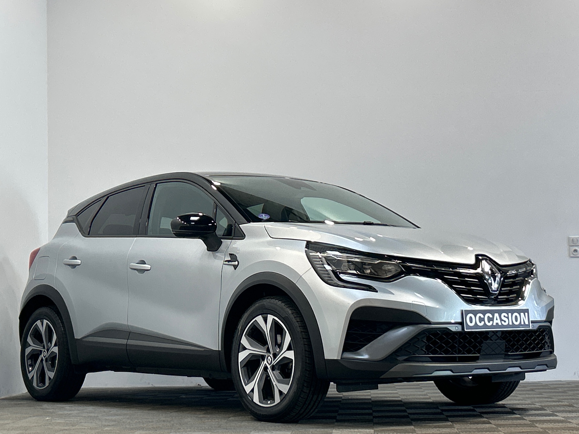 RENAULT CAPTUR R.S. line mild hybrid 160 EDC