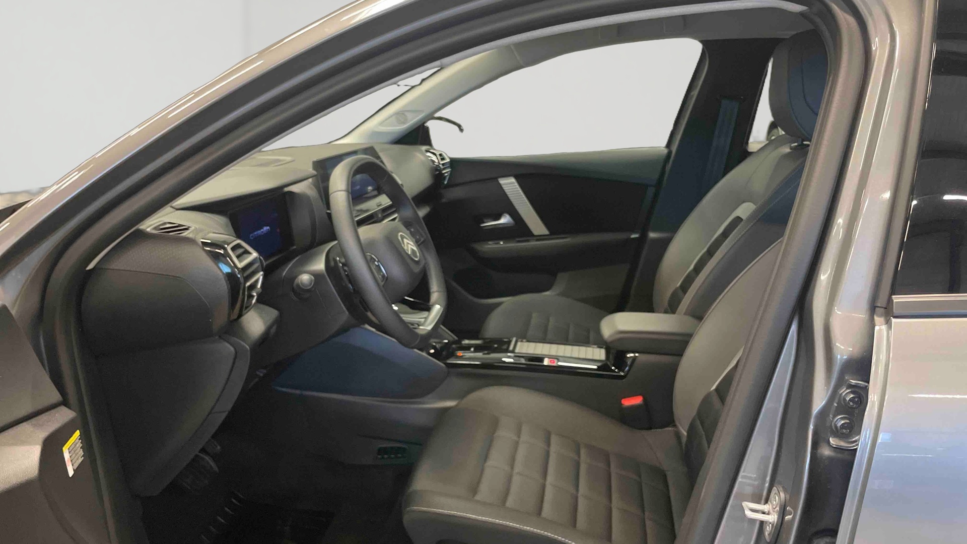 CITROEN C4 Hybride 145ch E-Dcs6 PLUS