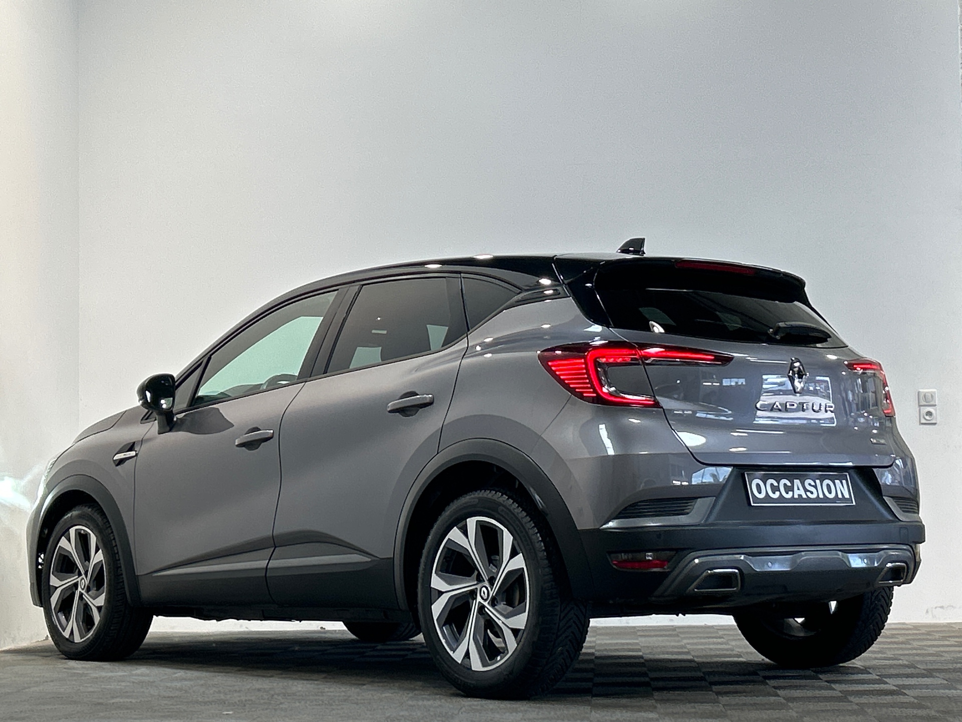RENAULT CAPTUR R.S. line mild hybrid 160 EDC