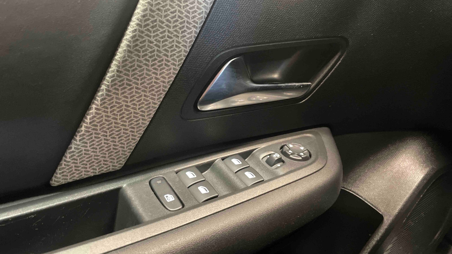 CITROEN C4 PURETECH 130CH.BVM PLUS
