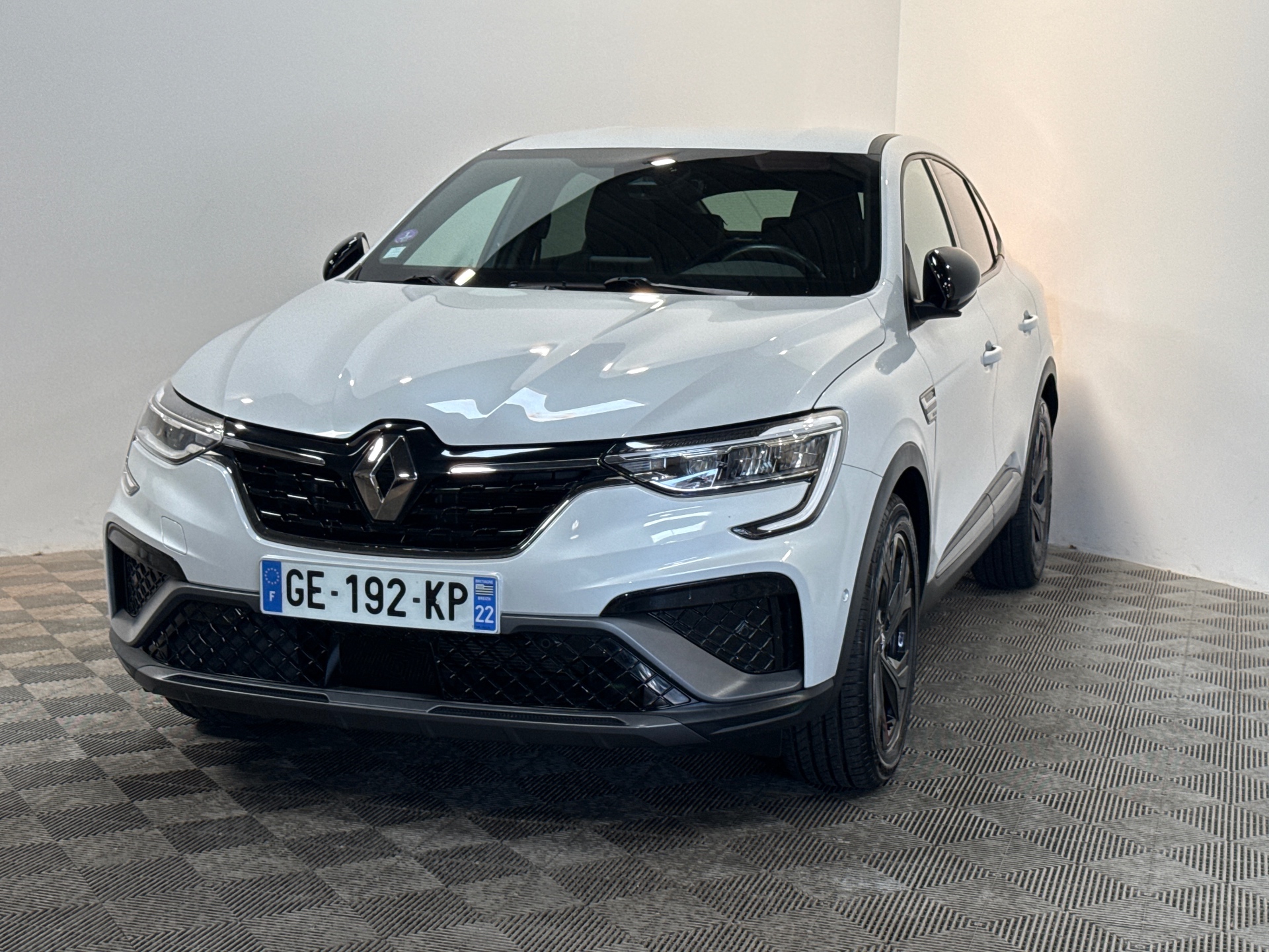 RENAULT ARKANA E-Tech 145 - 21B R.S. Line