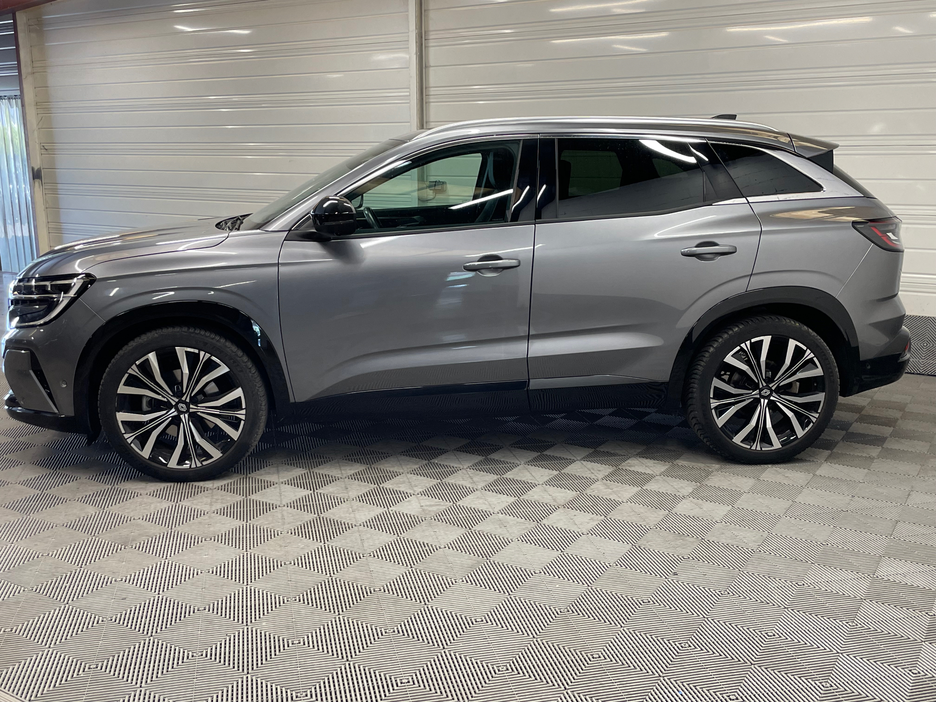 RENAULT AUSTRAL E-Tech hybrid 200 Iconic