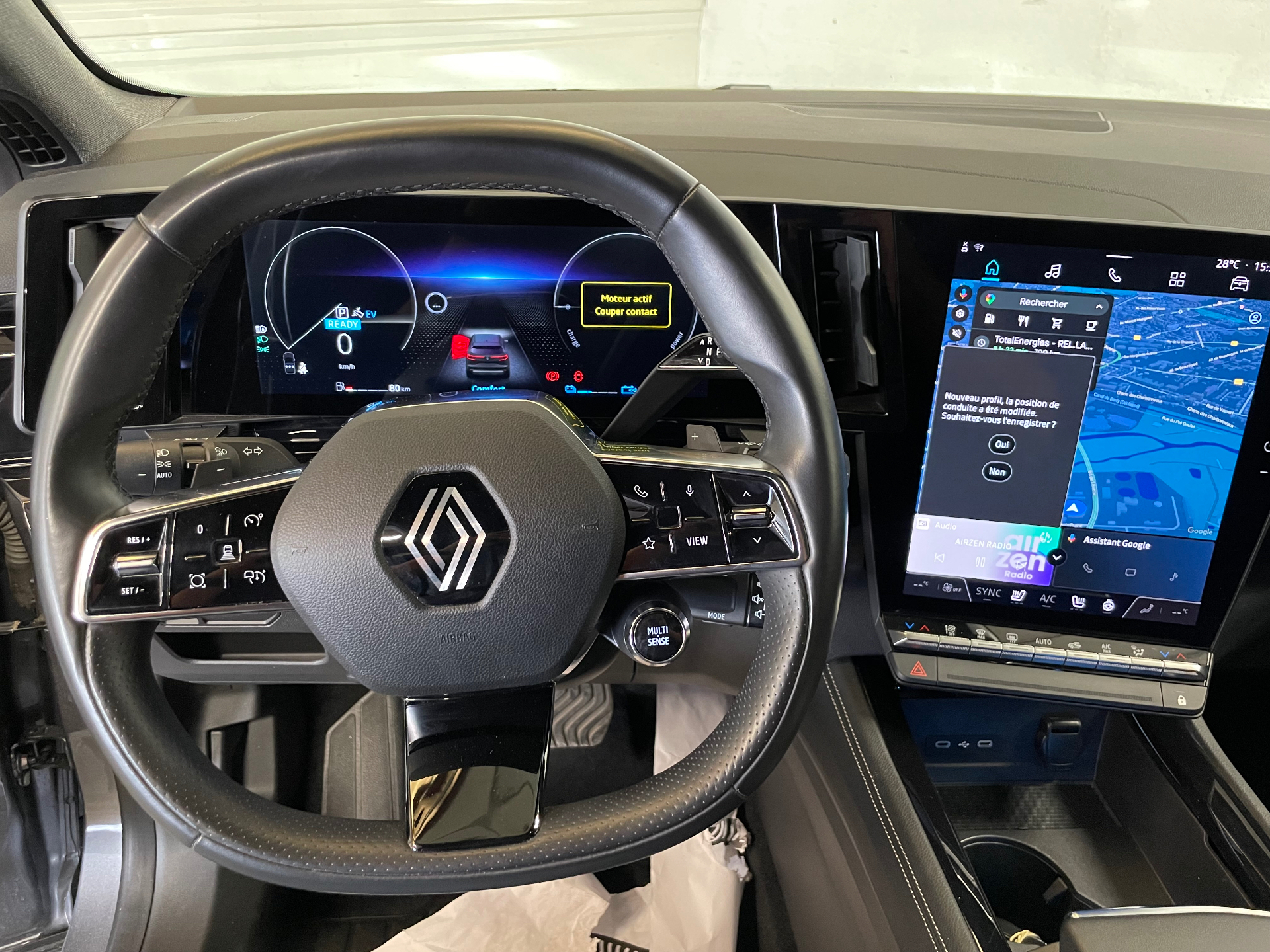 RENAULT AUSTRAL E-Tech hybrid 200 Iconic