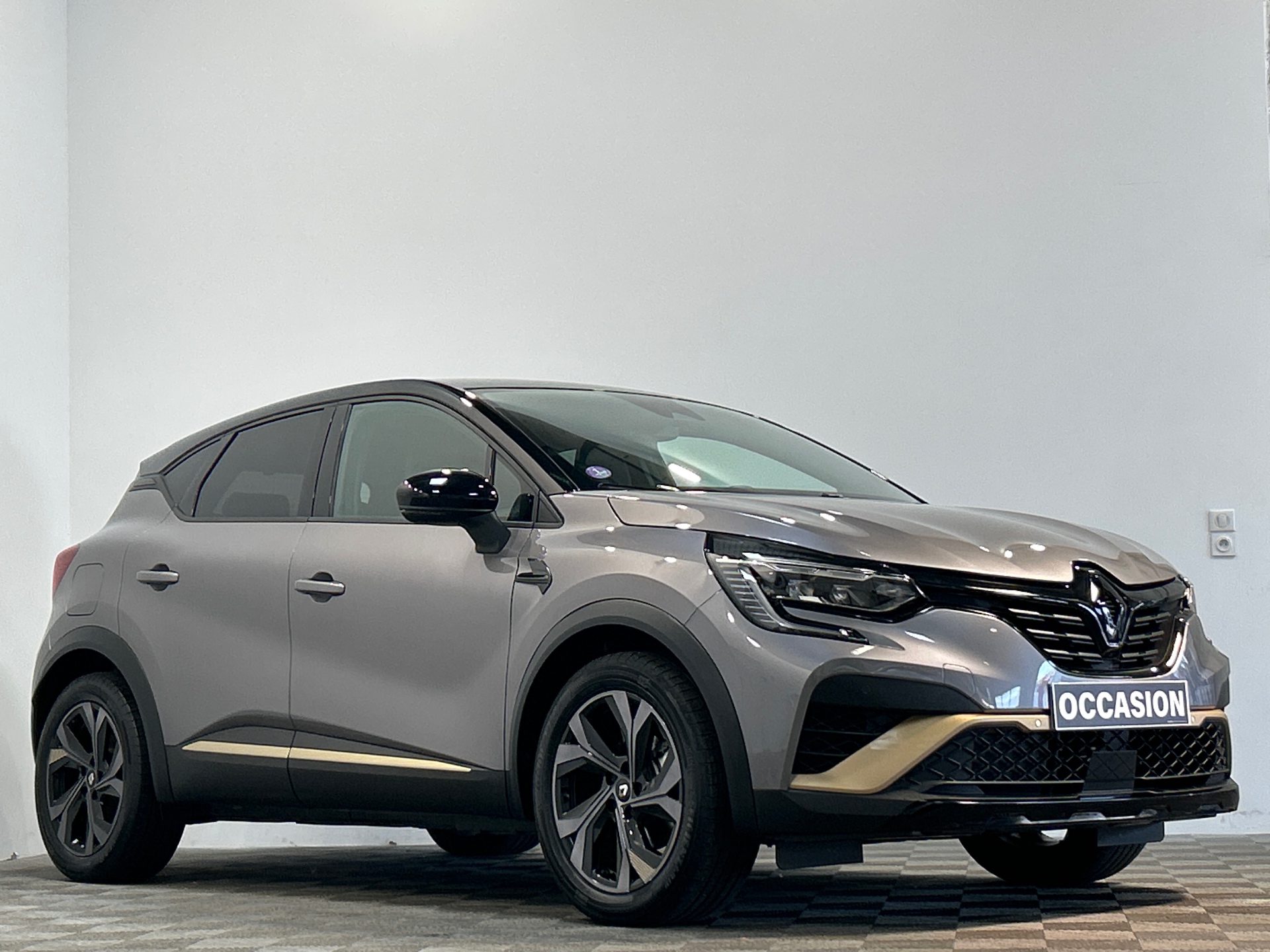 RENAULT CAPTUR E-Tech hybride rechargeable 160 Engineered