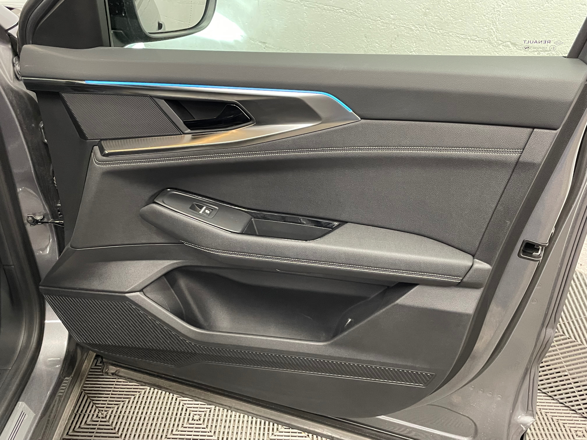 RENAULT AUSTRAL E-Tech hybrid 200 Iconic