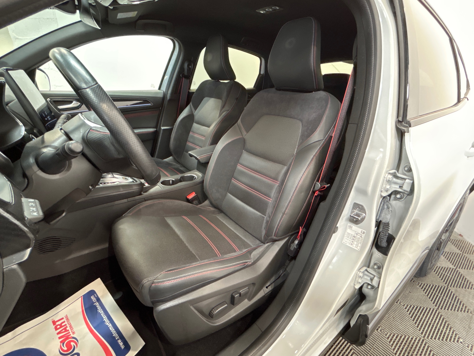 RENAULT ARKANA E-Tech 145 - 21B R.S. Line