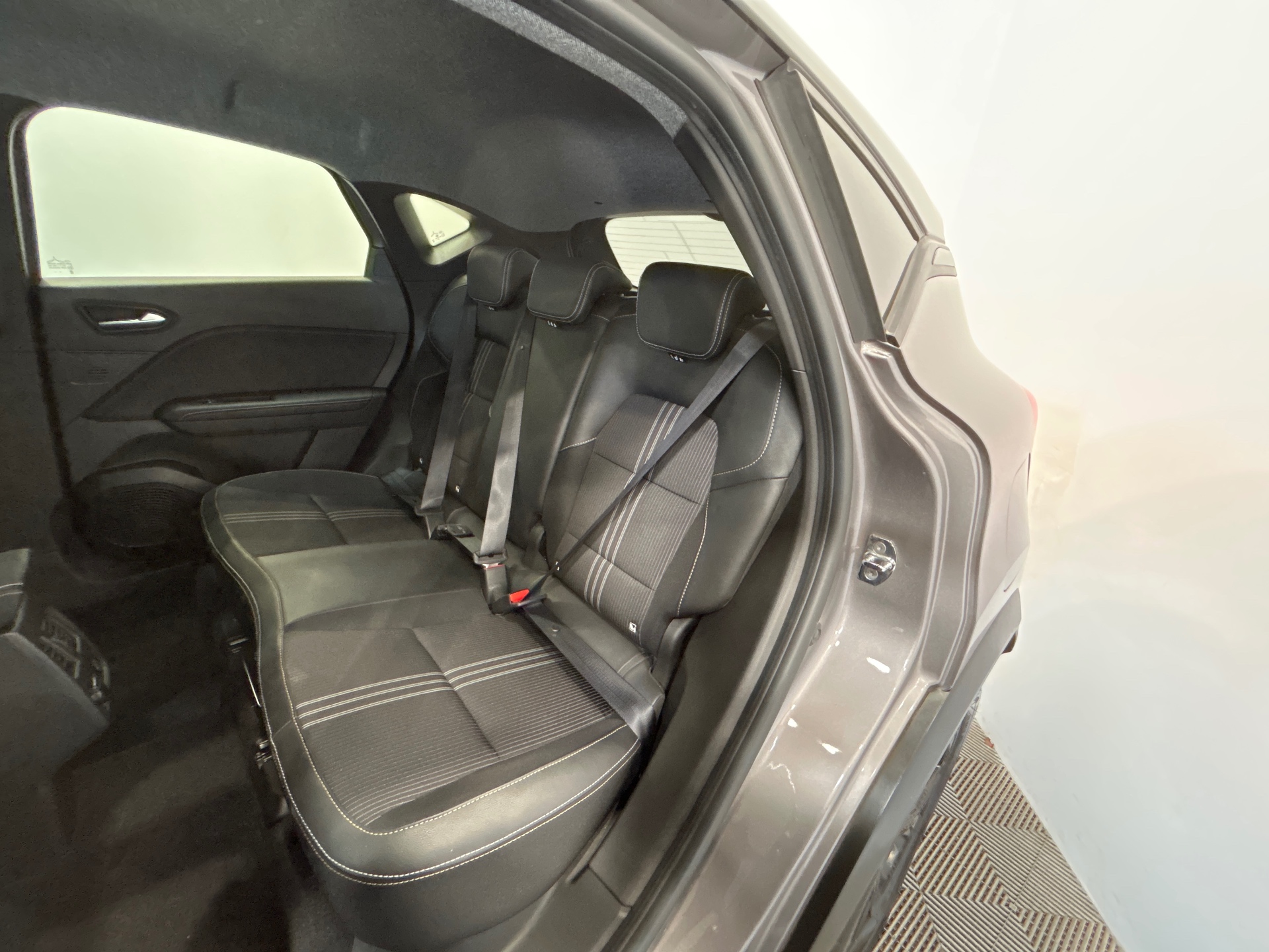 RENAULT CAPTUR E-Tech hybride rechargeable 160 Engineered