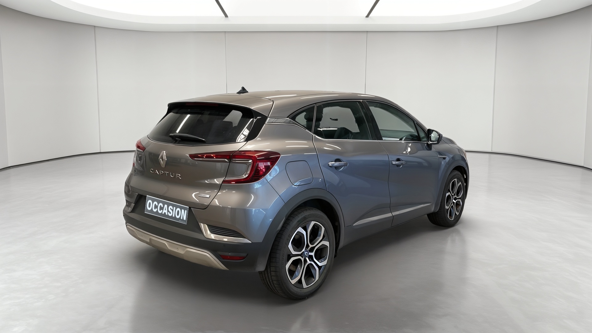 RENAULT CAPTUR E-Tech Plug-in 160 Intens