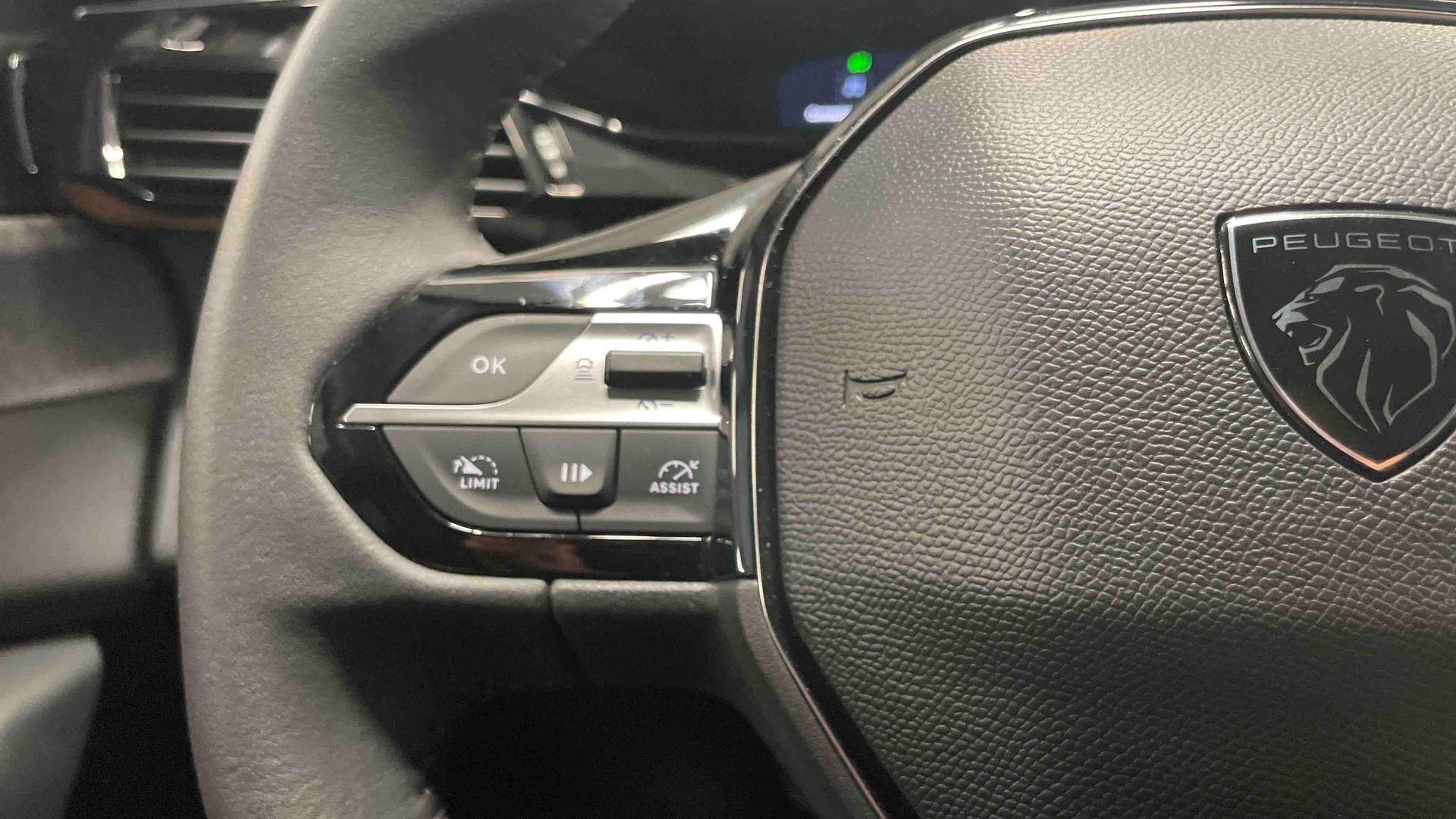 PEUGEOT 308 Allure BlueHDI 130 ch S&S EAT8