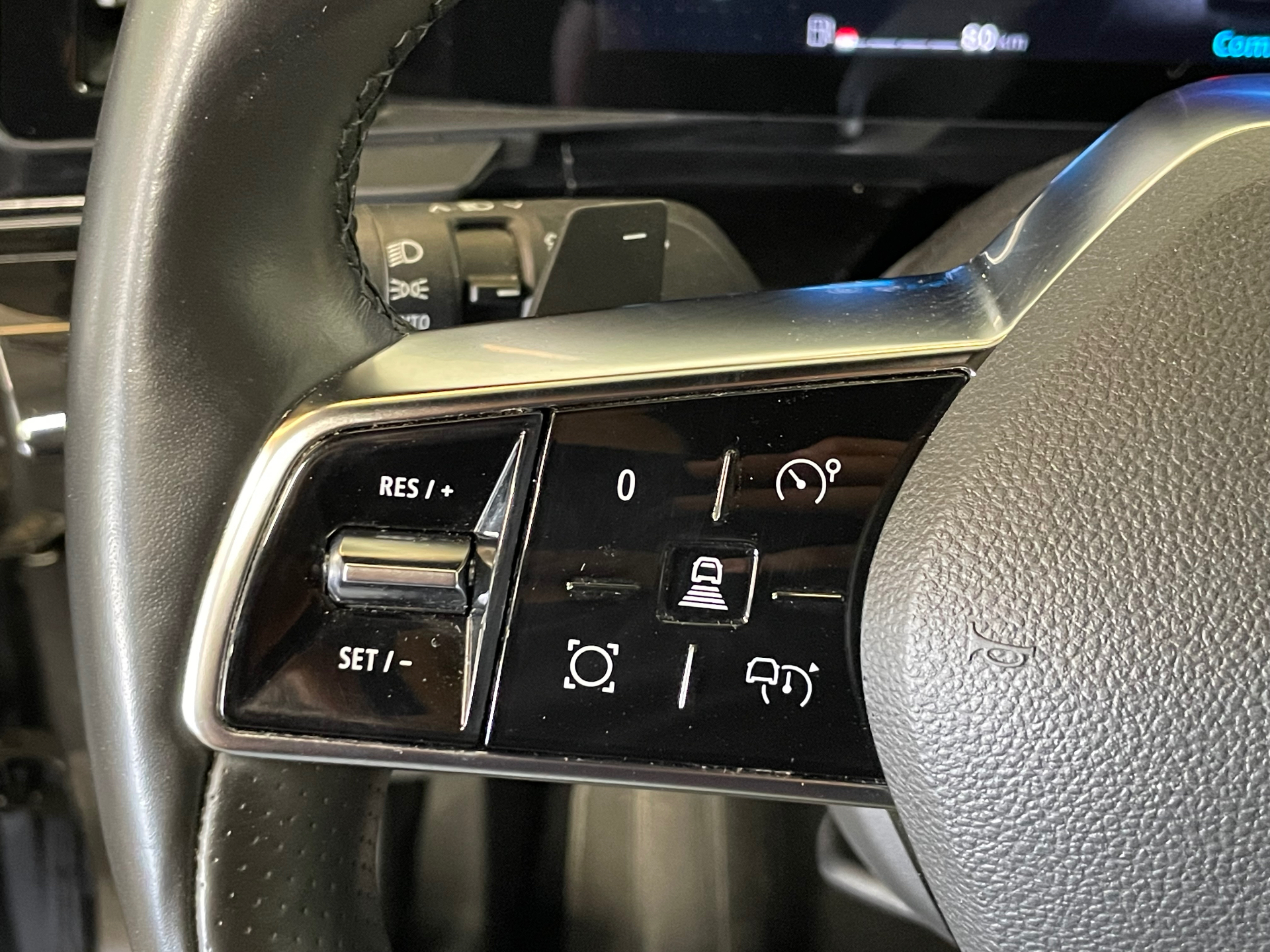 RENAULT AUSTRAL E-Tech hybrid 200 Iconic