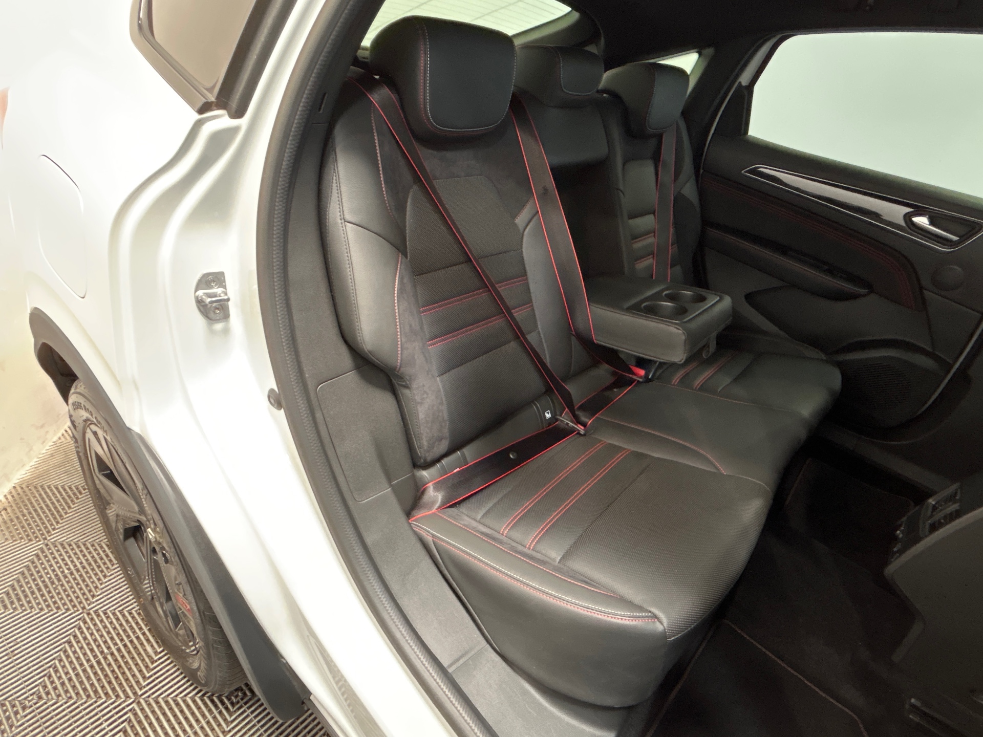 RENAULT ARKANA E-Tech 145 - 21B R.S. Line