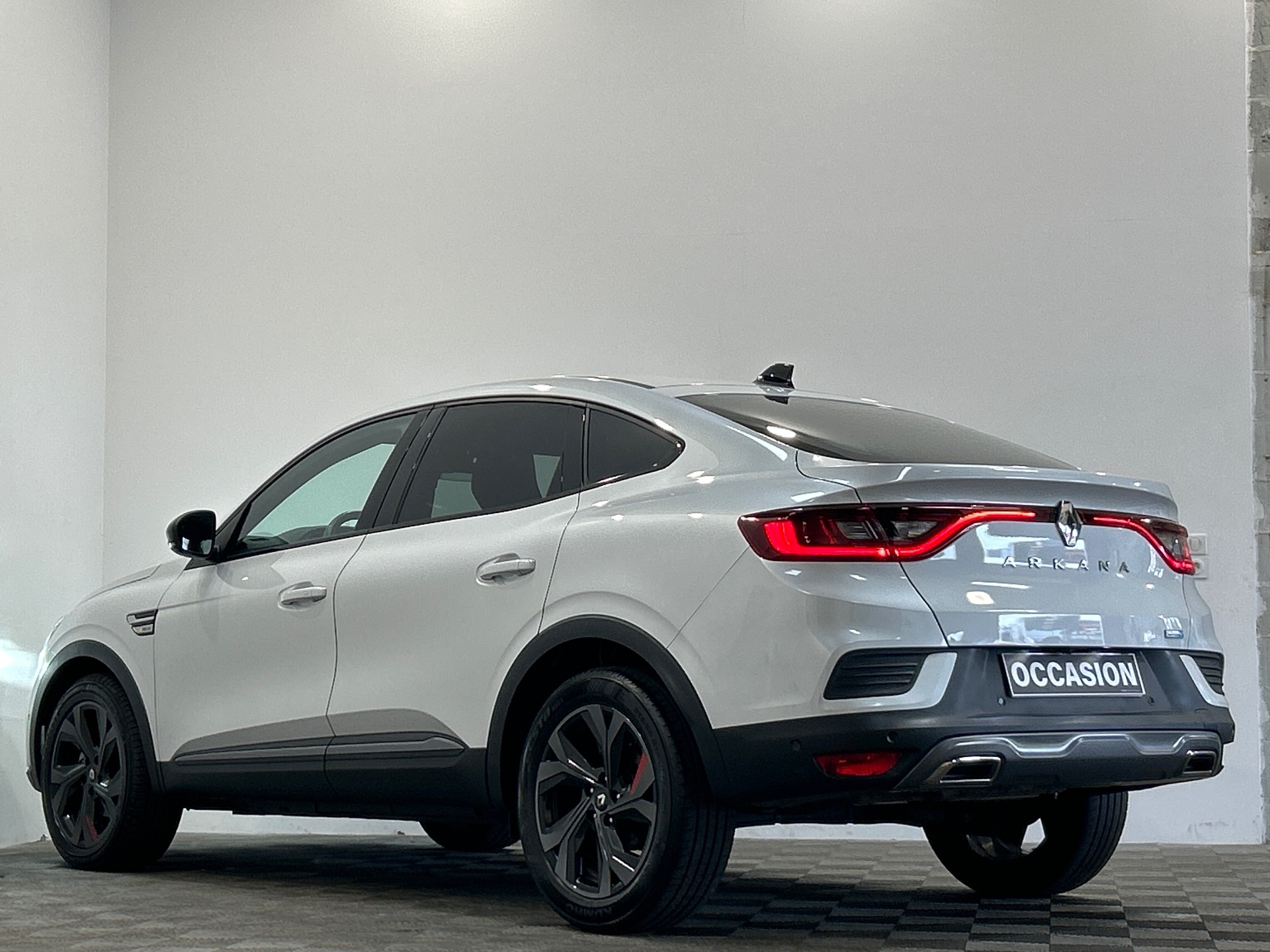 RENAULT ARKANA E-Tech 145 - 21B R.S. Line