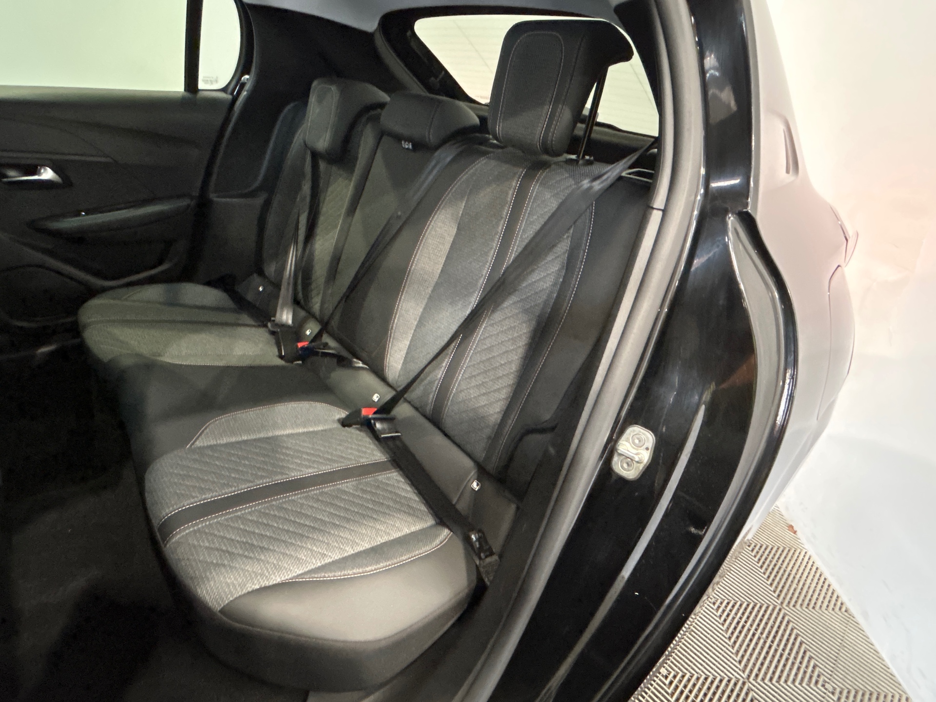 PEUGEOT 208 Allure 100 ch BVM6
