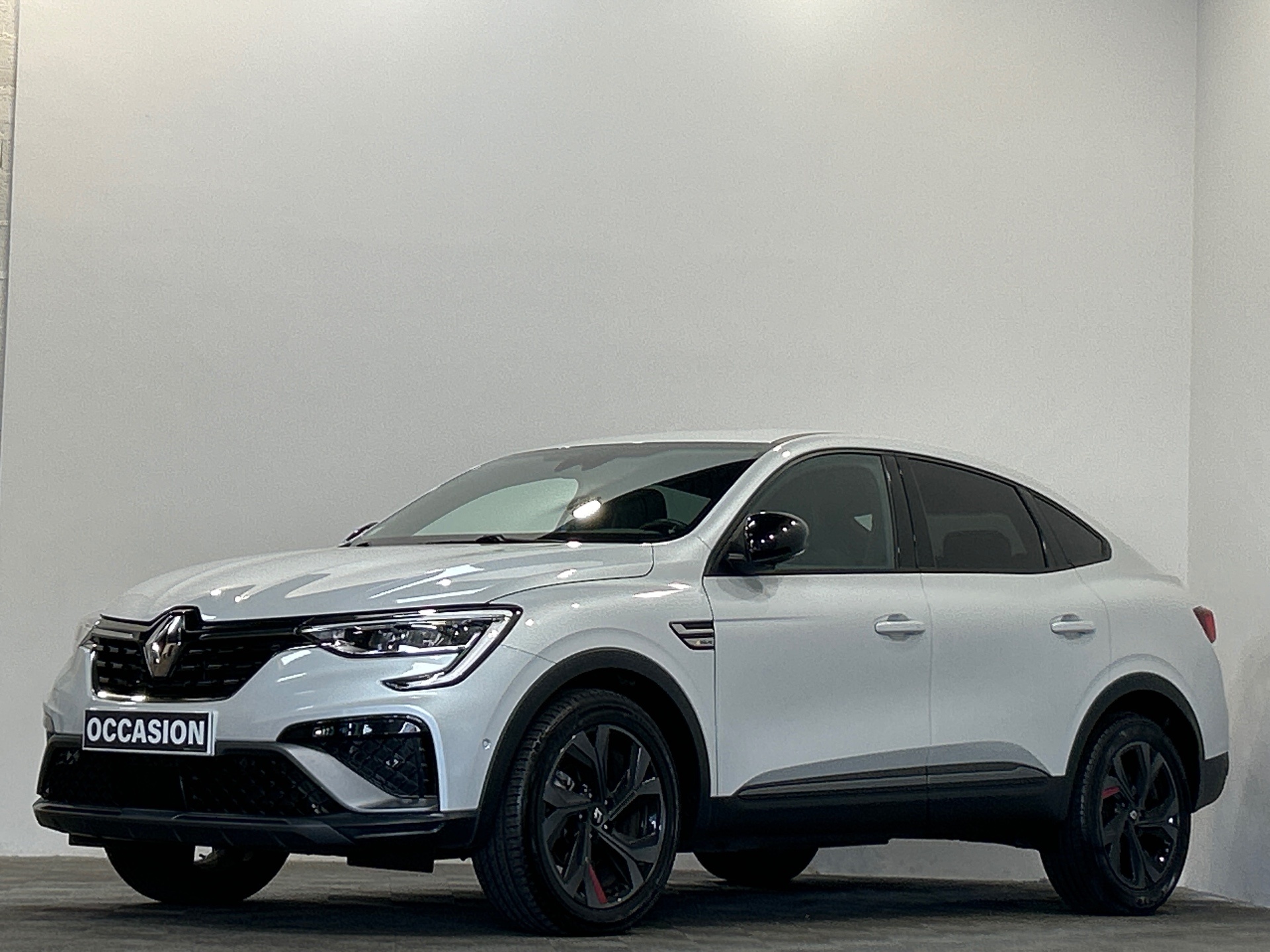 RENAULT ARKANA E-Tech 145 - 21B R.S. Line