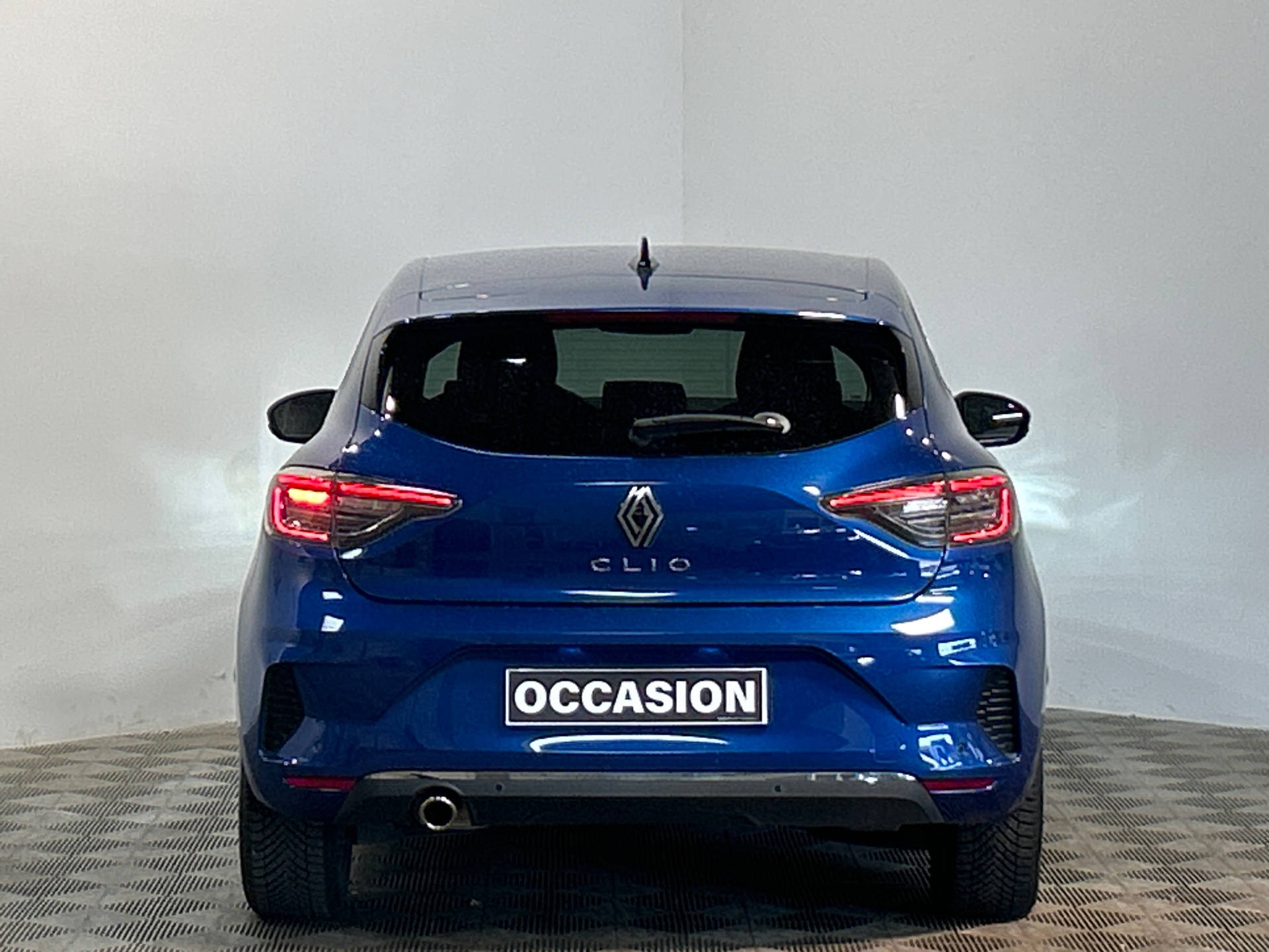 RENAULT CLIO V techno 90 tce