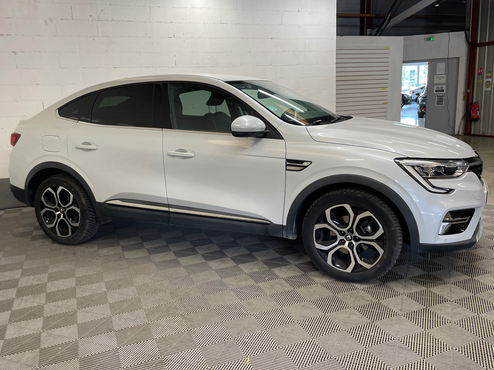 RENAULT ARKANA E-Tech hybride 145 - 22 Techno