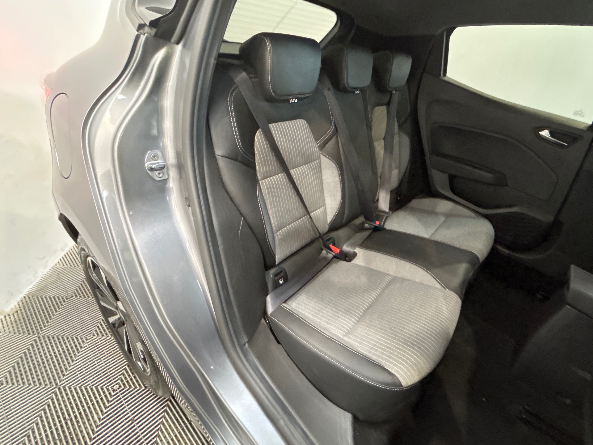 RENAULT CLIO V Techno 90 tce