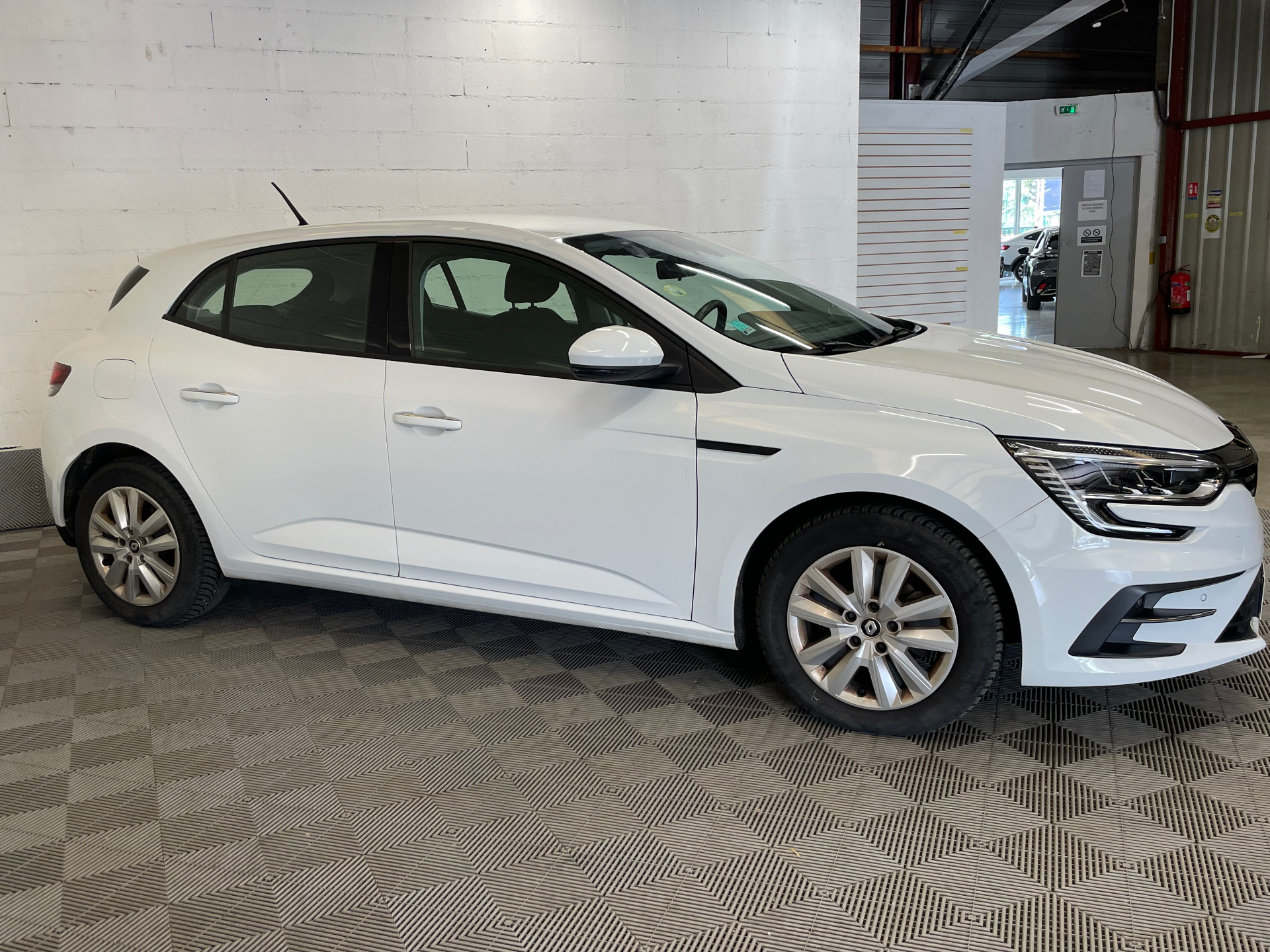 RENAULT MEGANE IV BERLINE Blue dCi 115 EDC - 21N Business