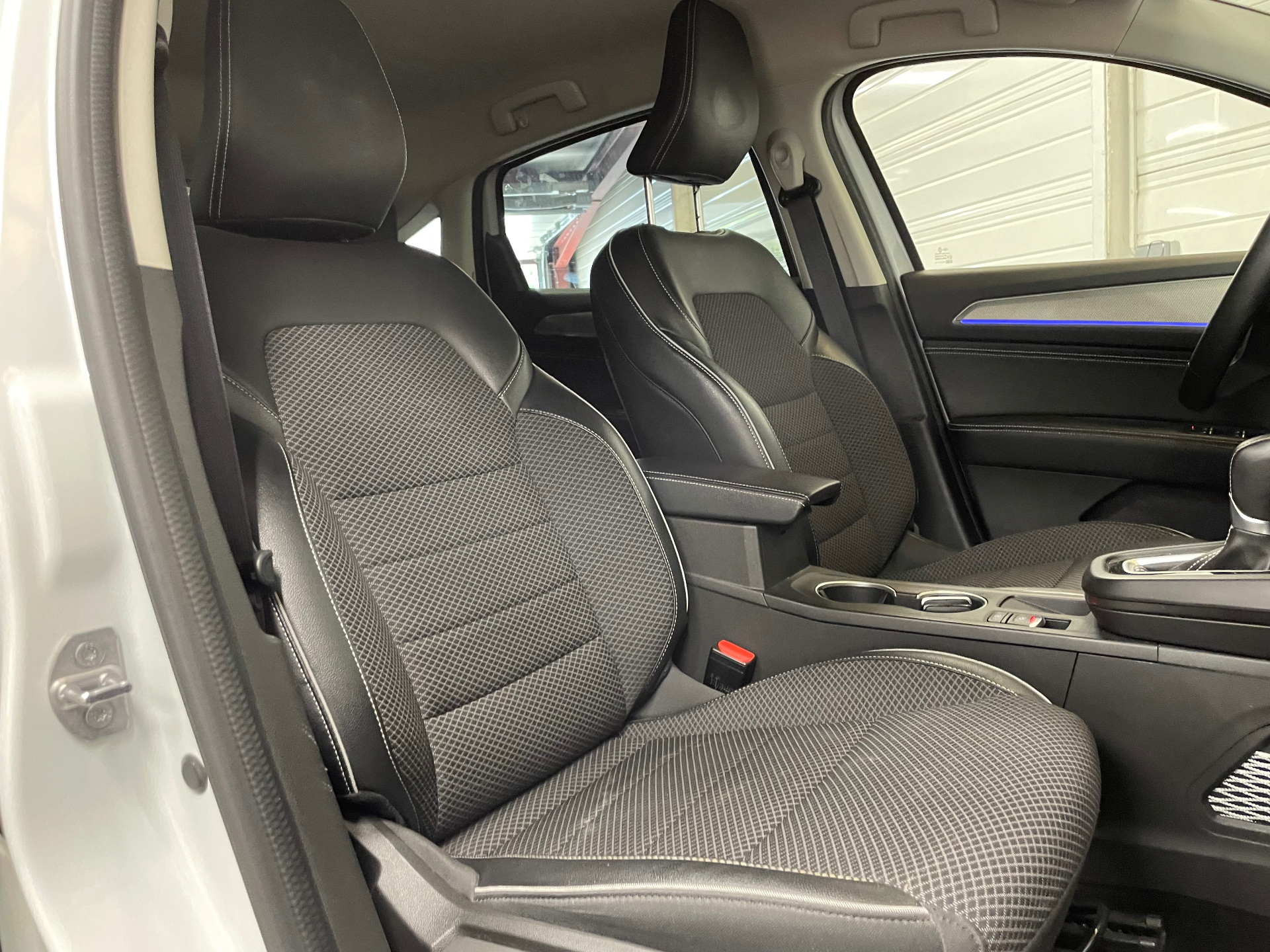 RENAULT ARKANA E-Tech hybride 145 - 22 Techno